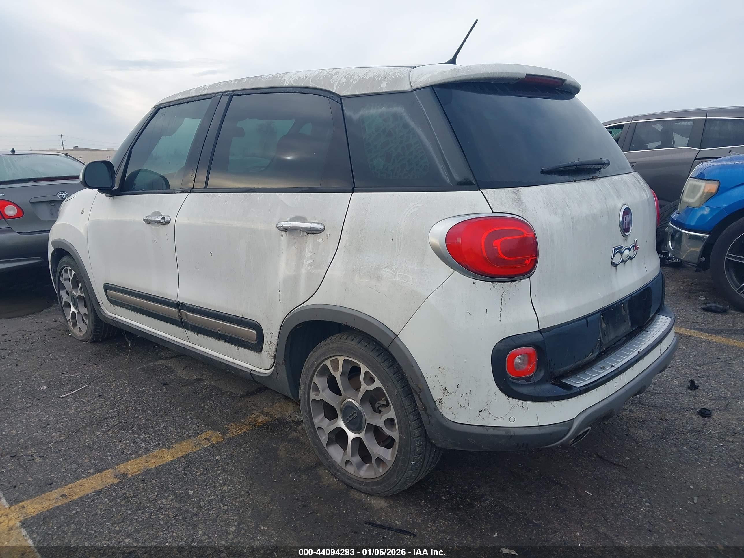 FIAT 500L image 3