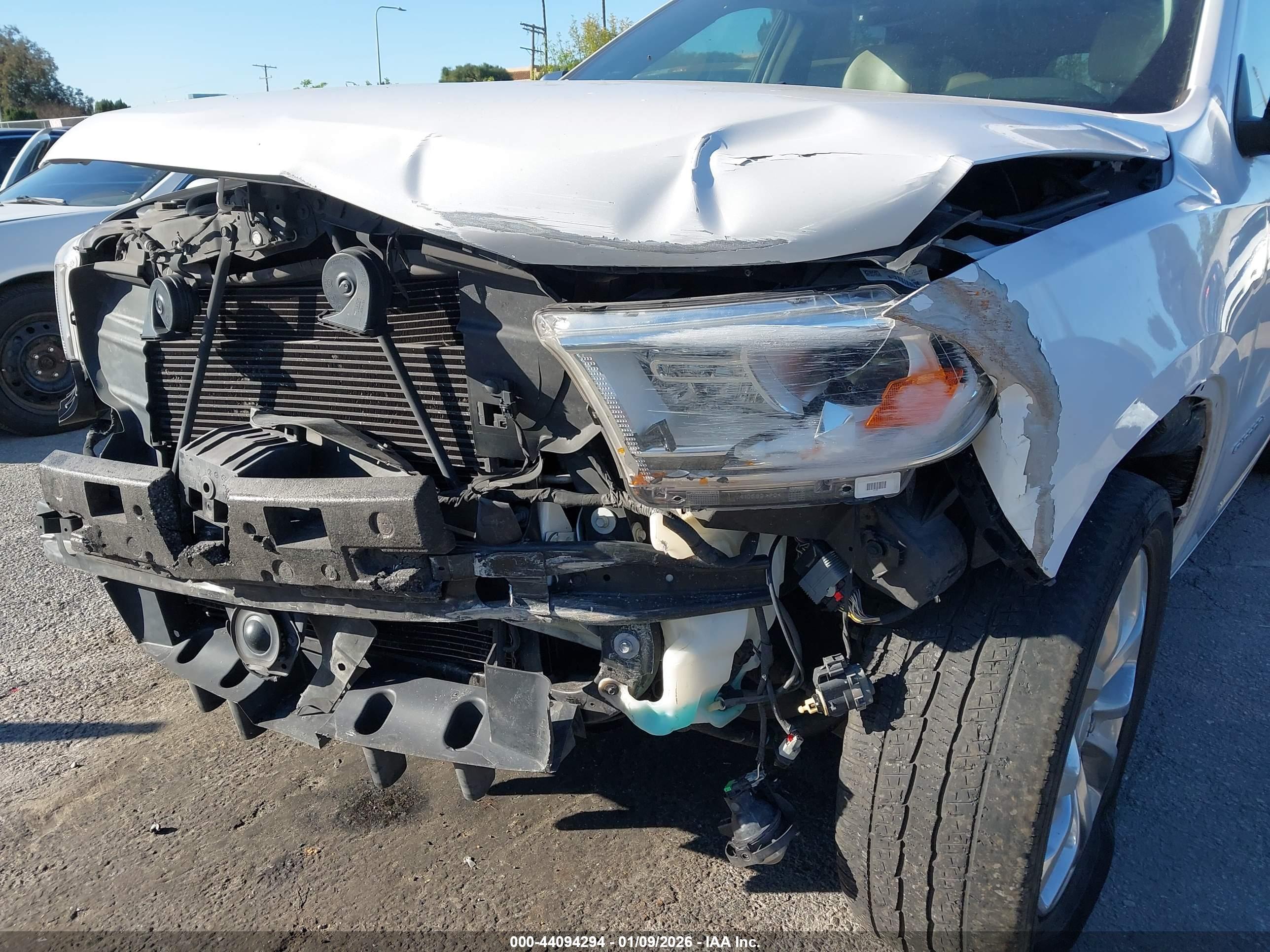 DODGE DURANGO image 6