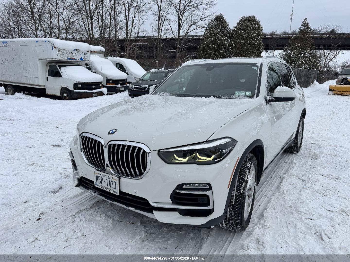 BMW X5 image 2