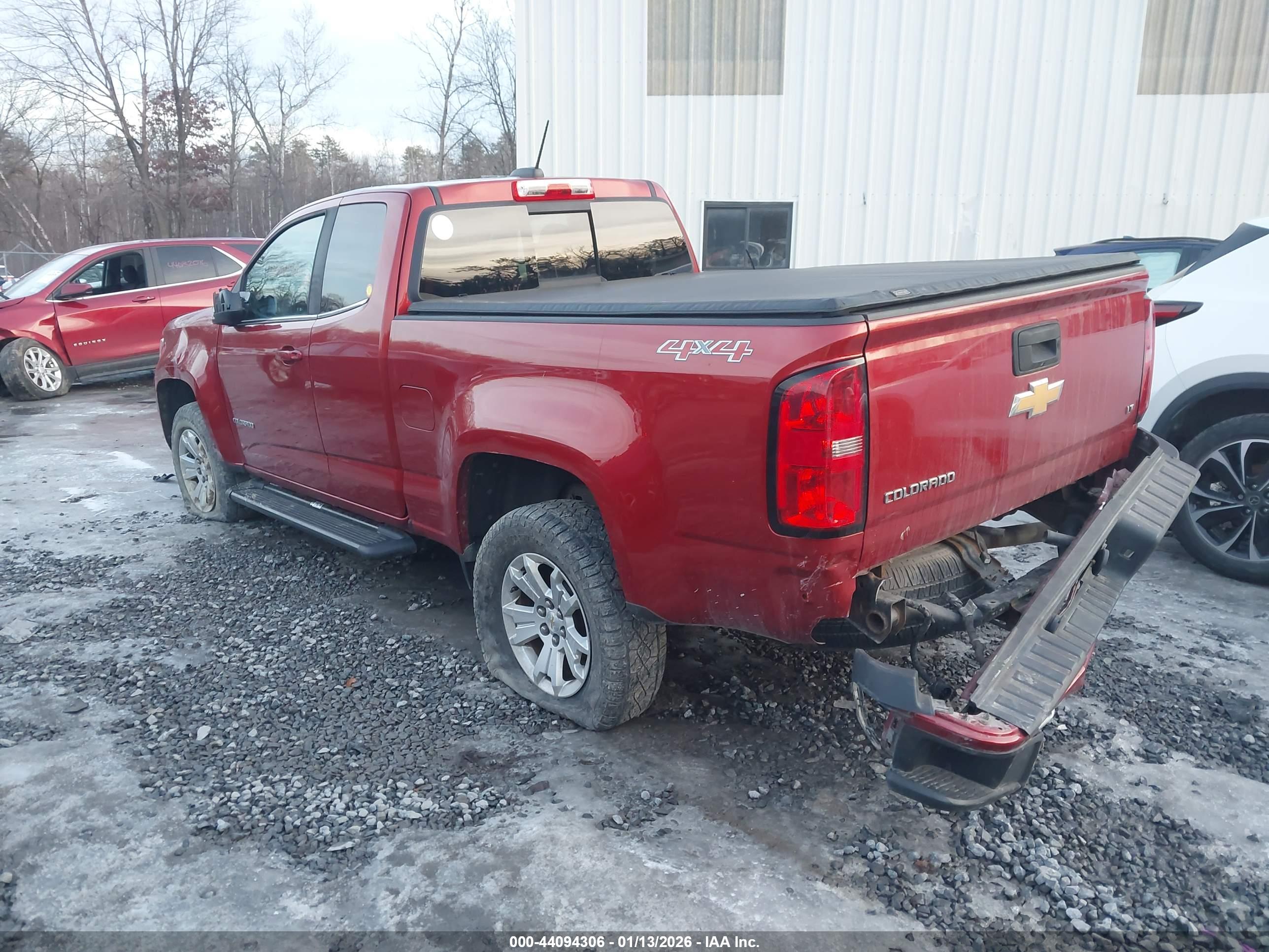 CHEVROLET COLORADO image 3