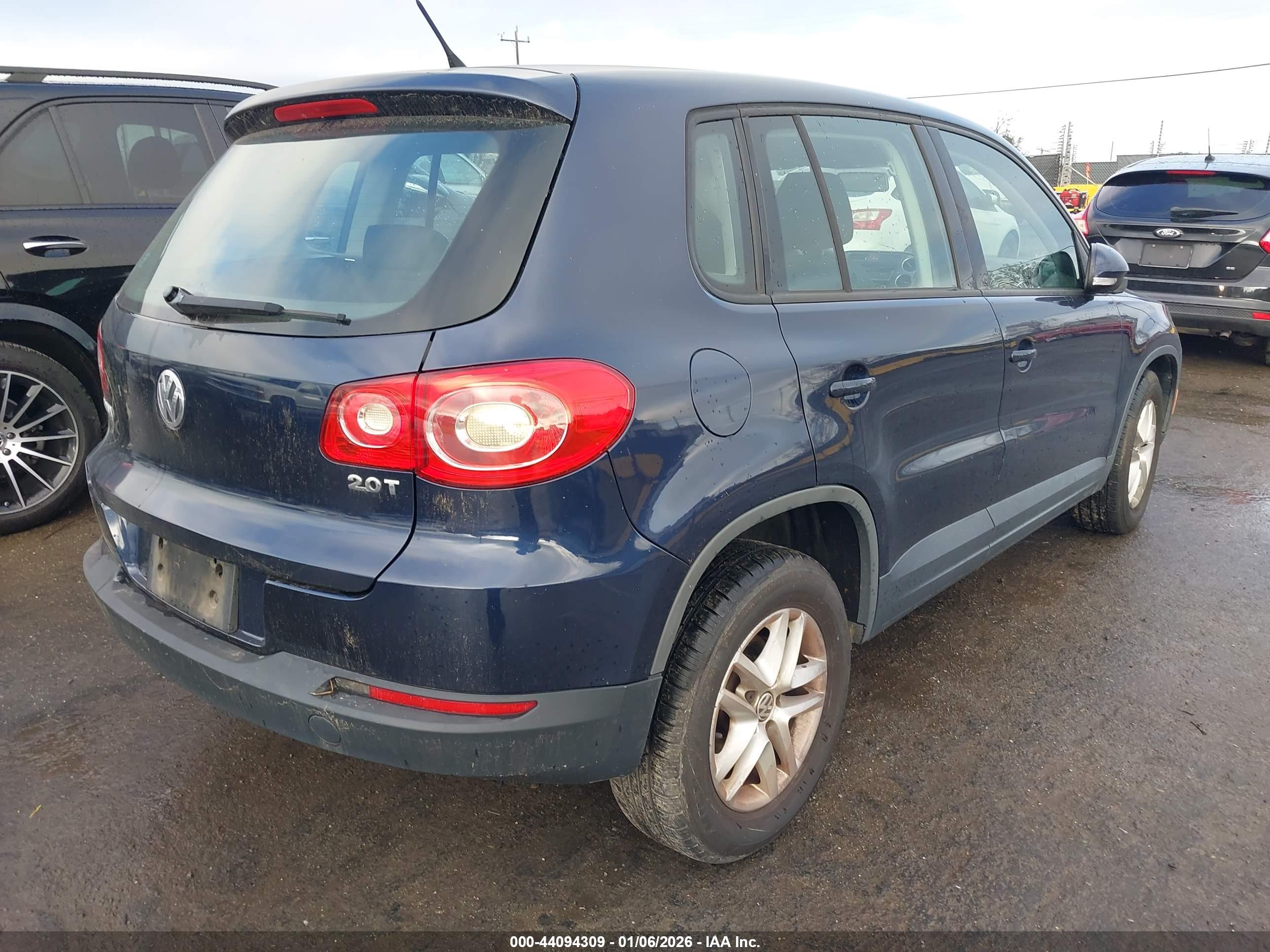 VOLKSWAGEN TIGUAN image 4
