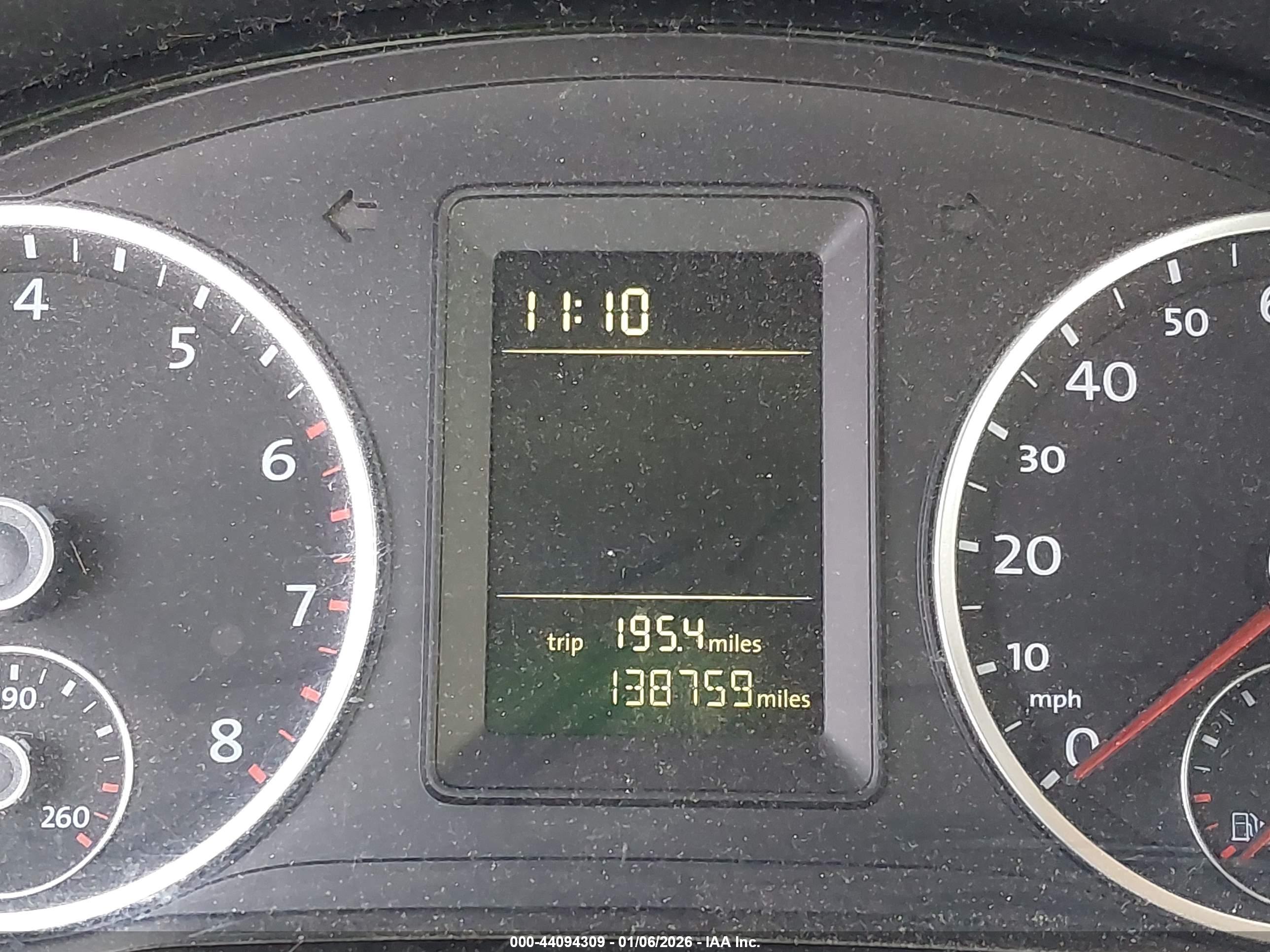 VOLKSWAGEN TIGUAN image 7