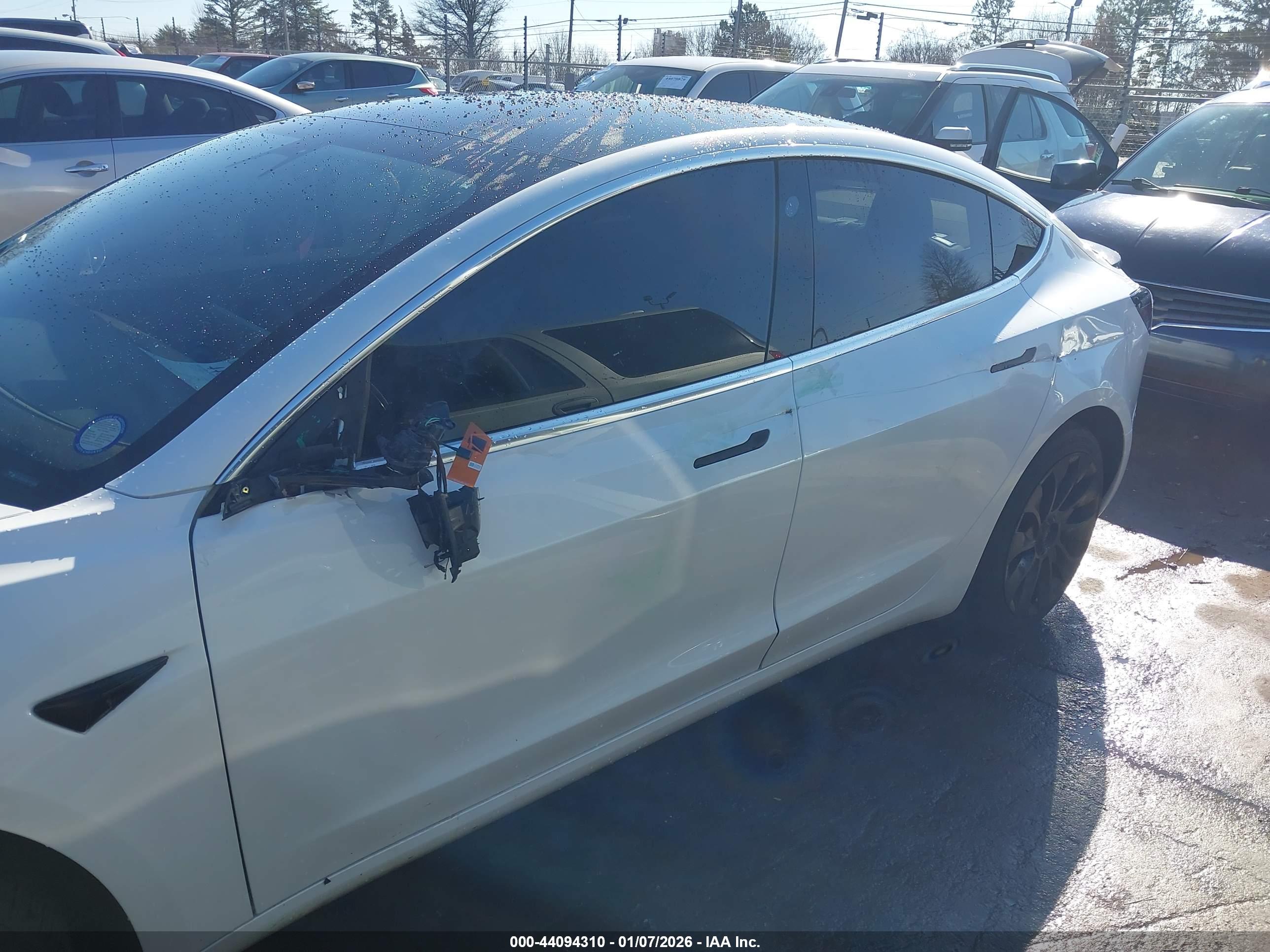 TESLA MODEL image 6