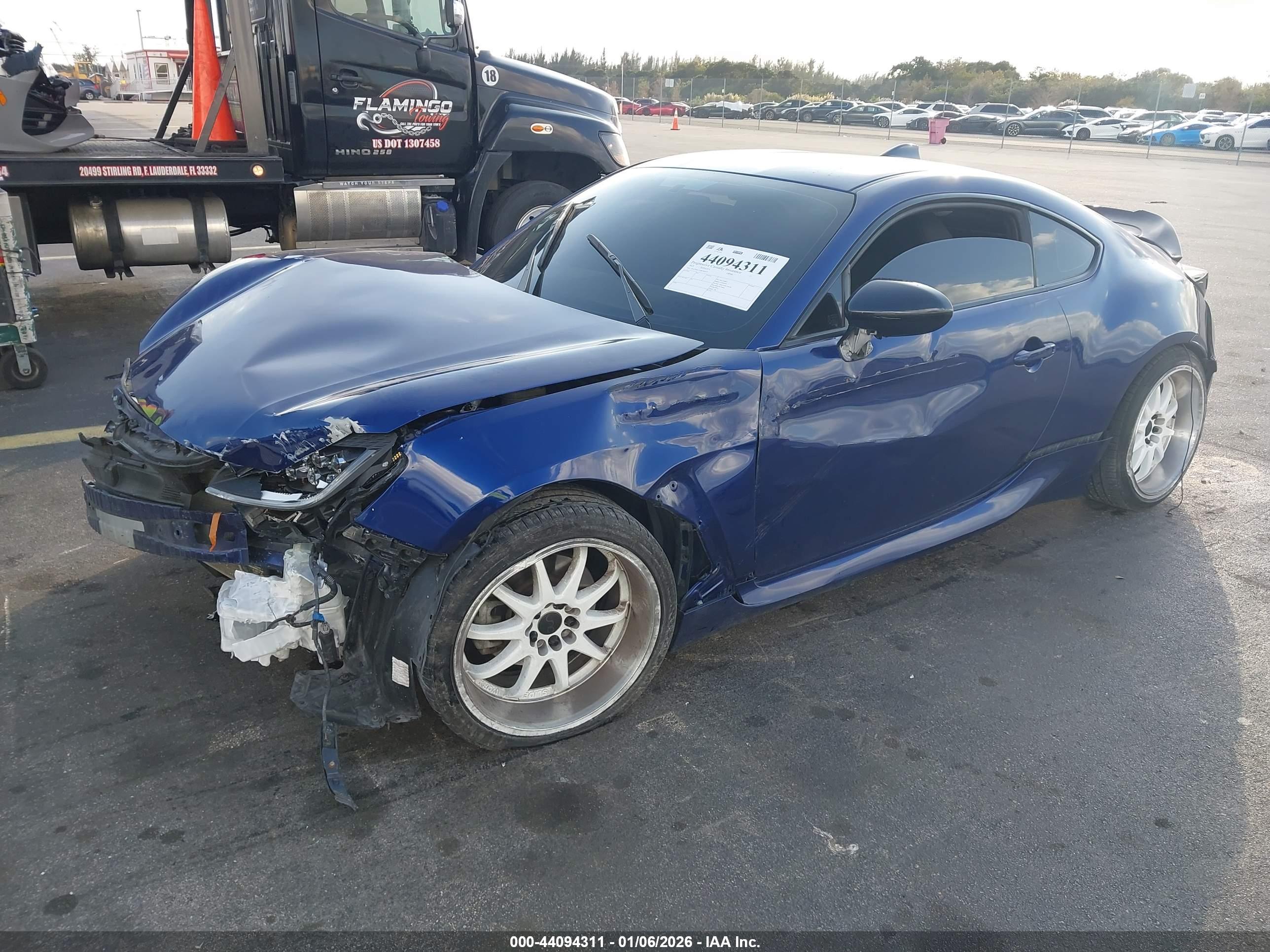 TOYOTA GR86 image 2