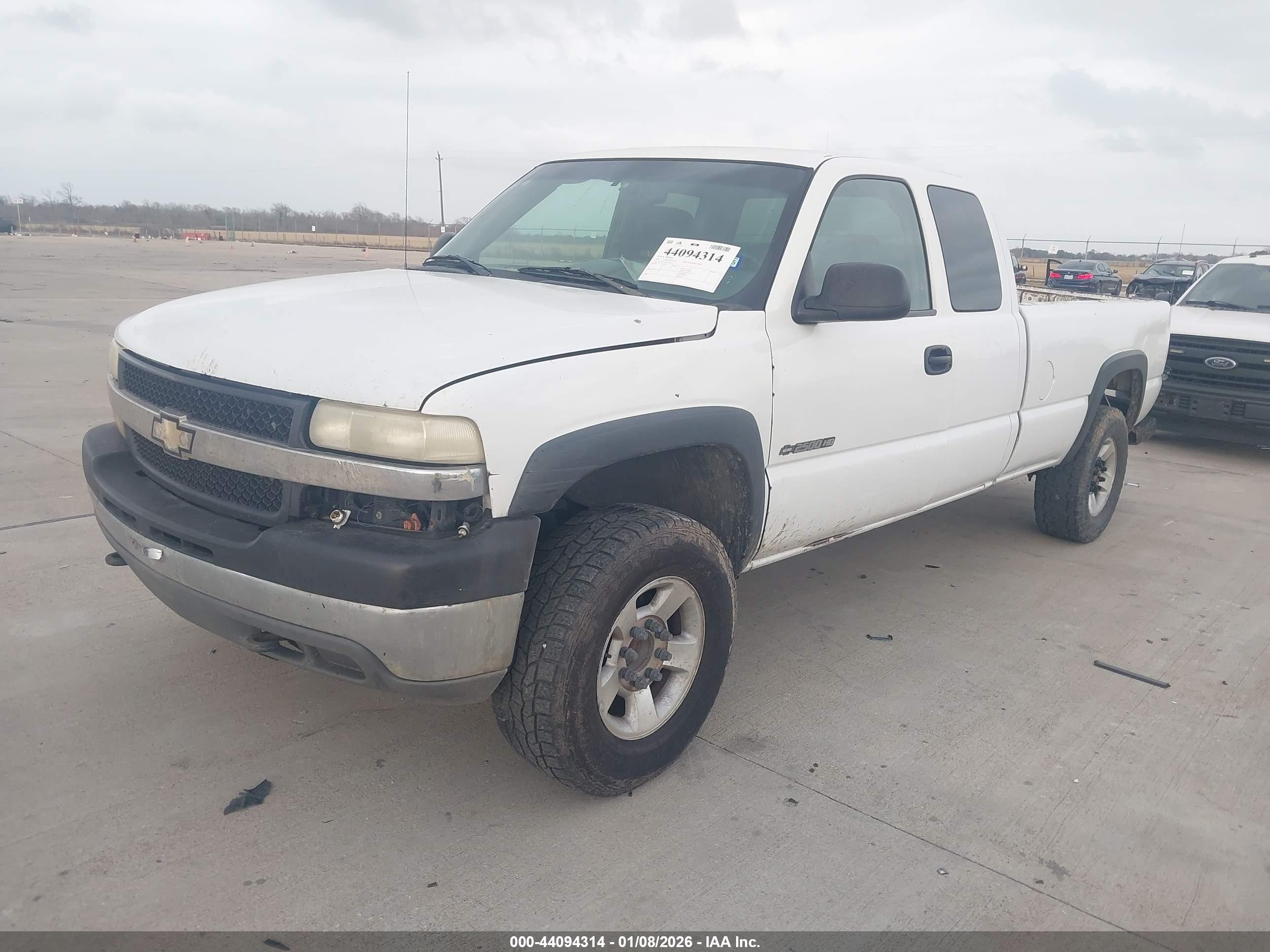 CHEVROLET SILVERADO image 2