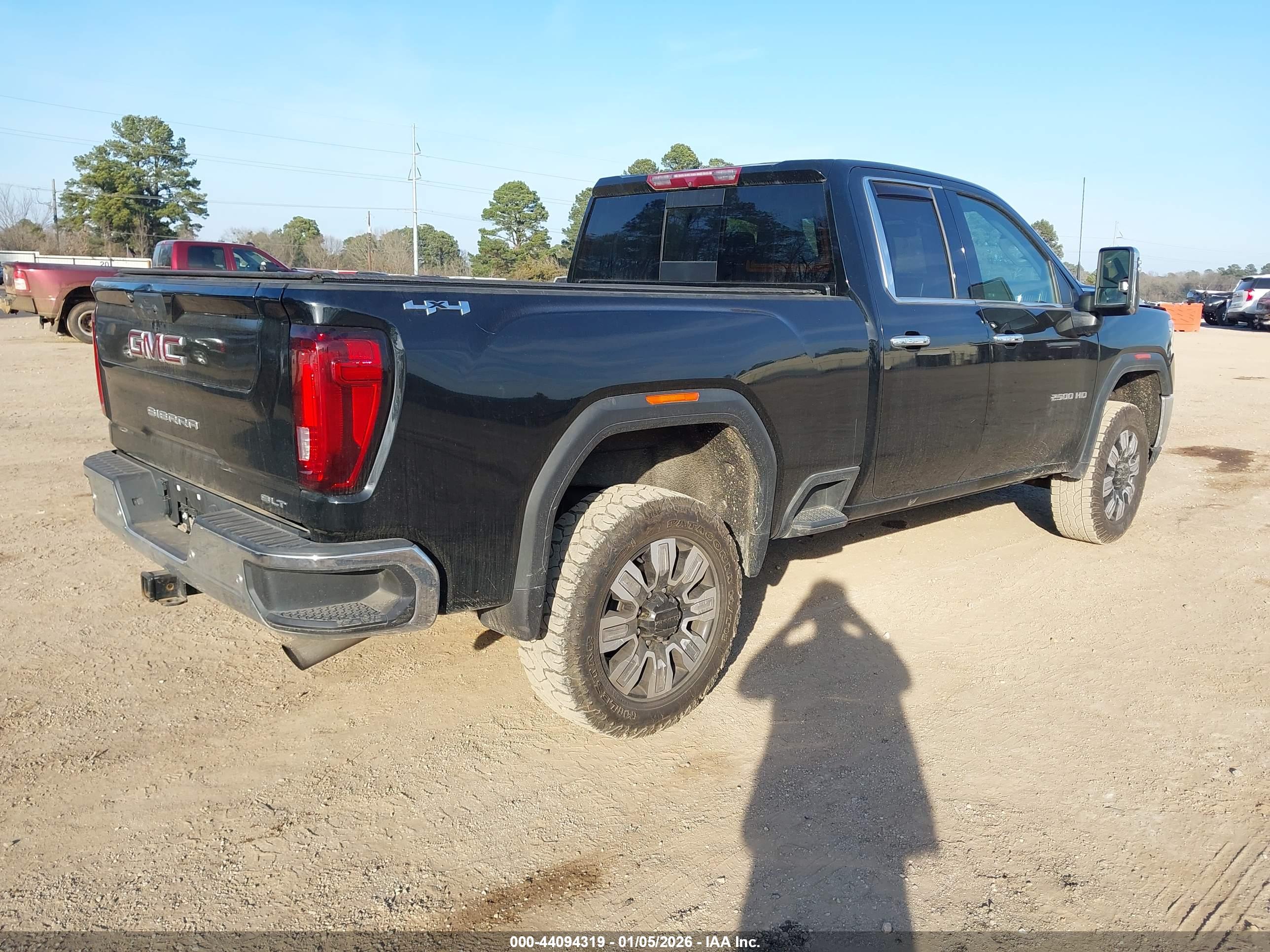 GMC SIERRA image 4