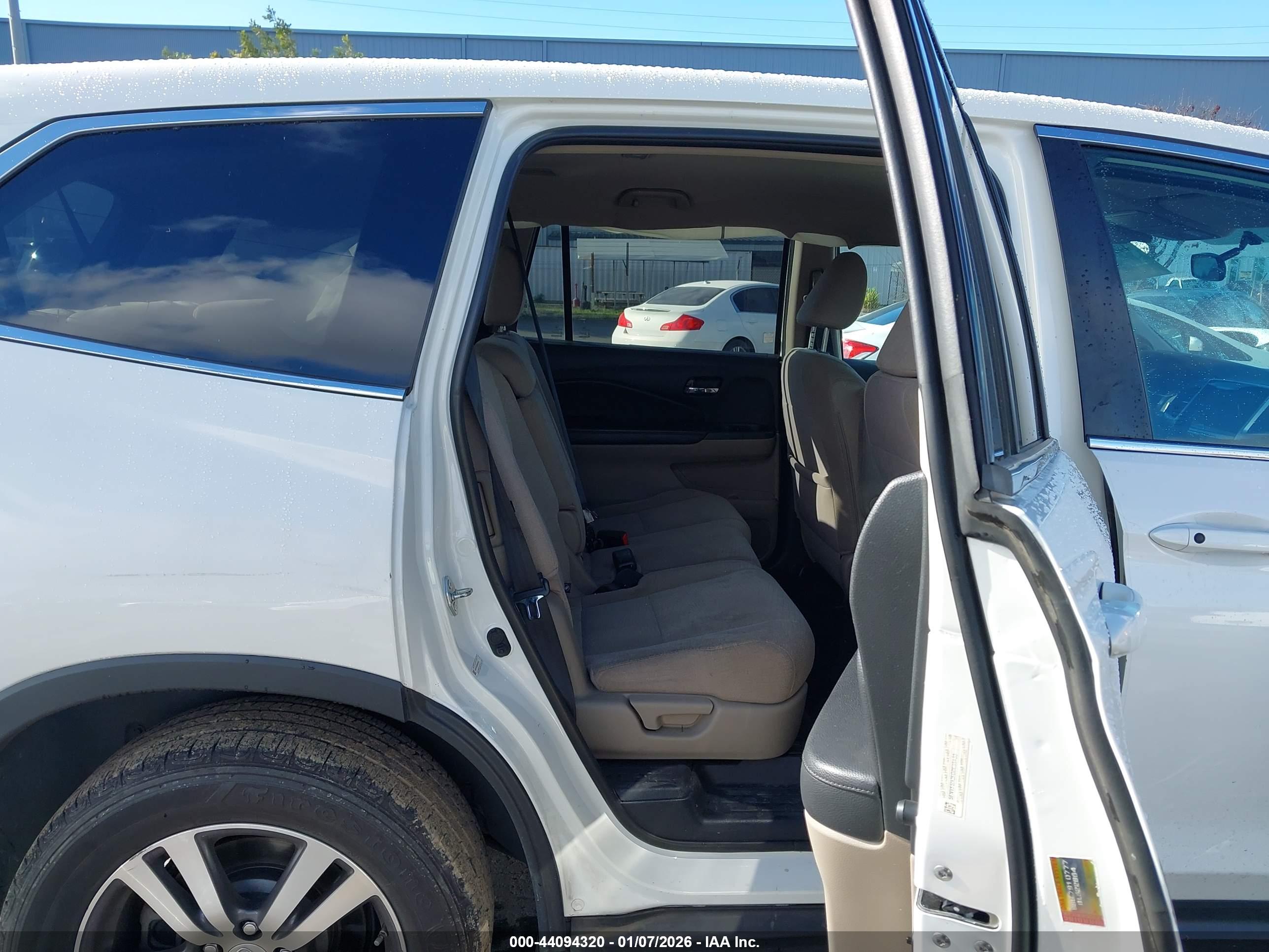 HONDA PILOT image 8