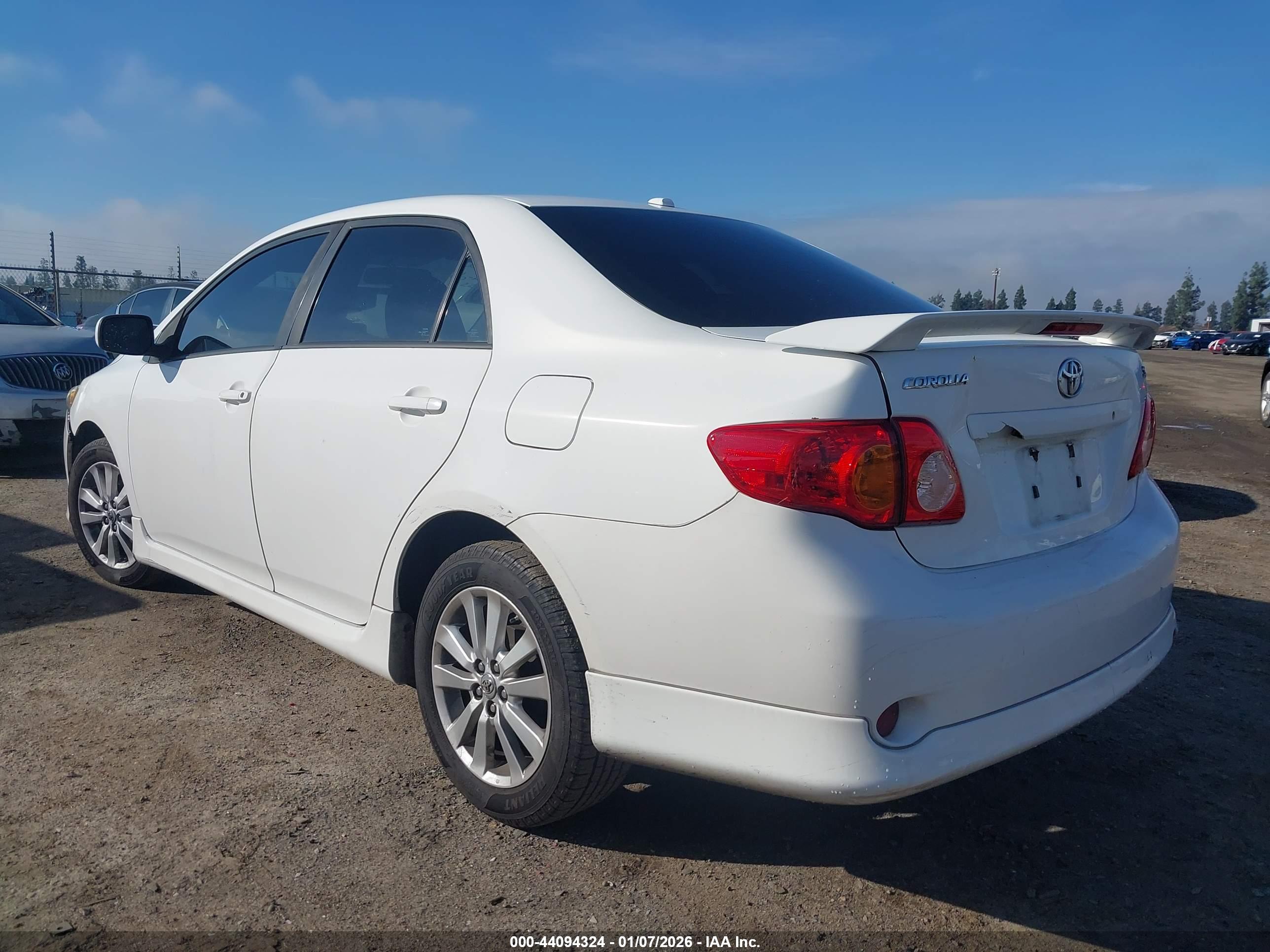 TOYOTA COROLLA image 3