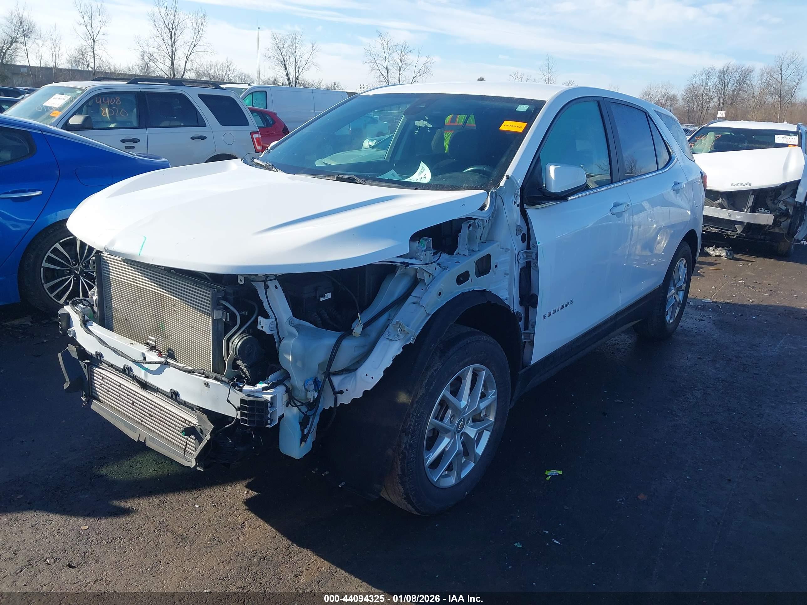 CHEVROLET EQUINOX image 2
