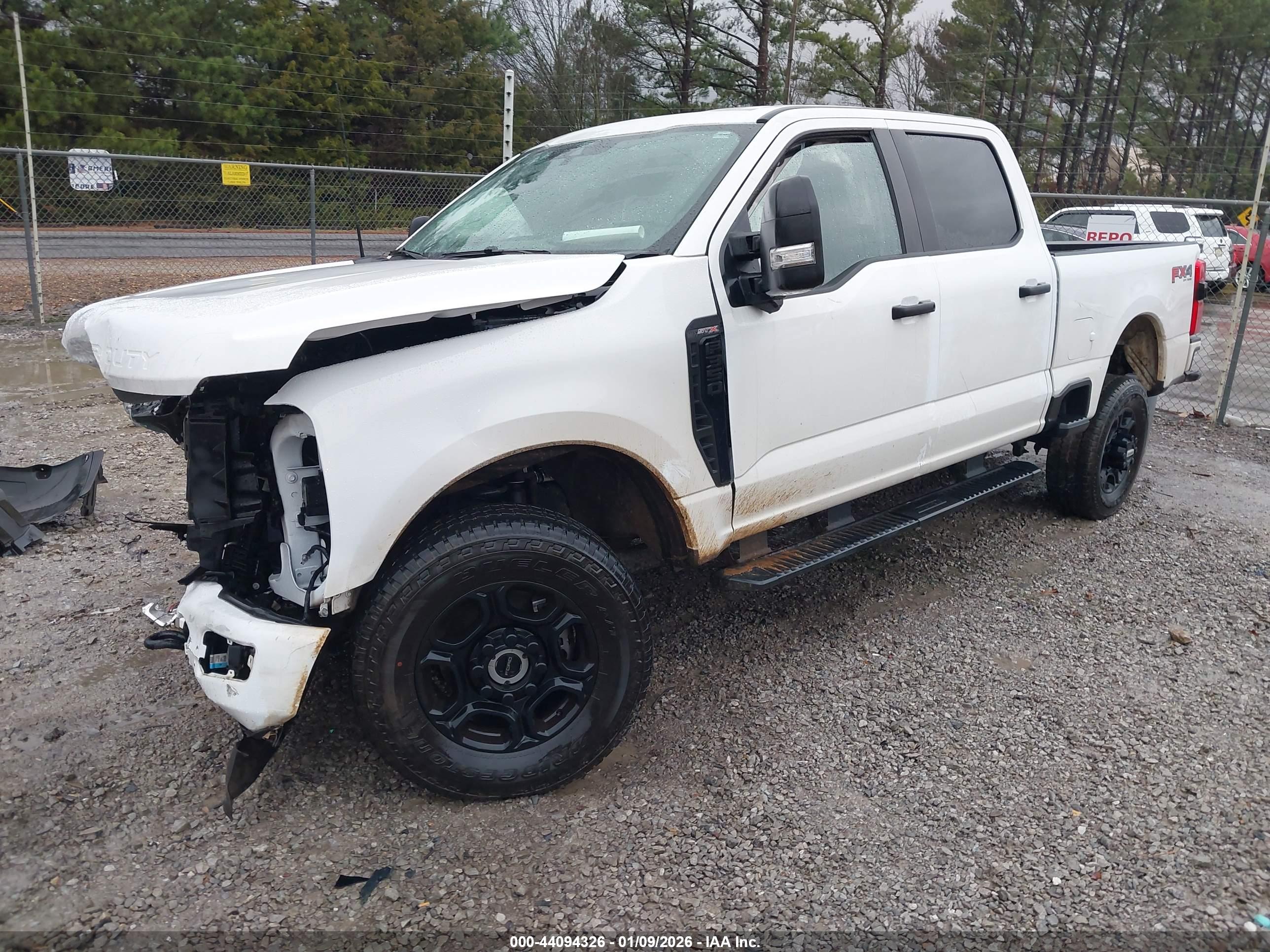 FORD F-350 image 2