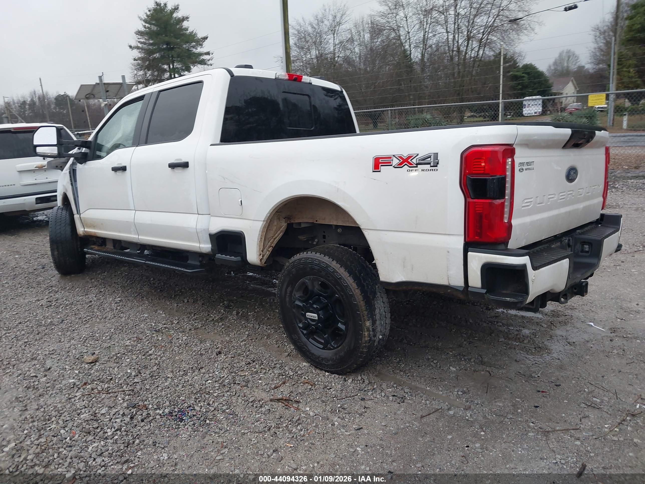 FORD F-350 image 3