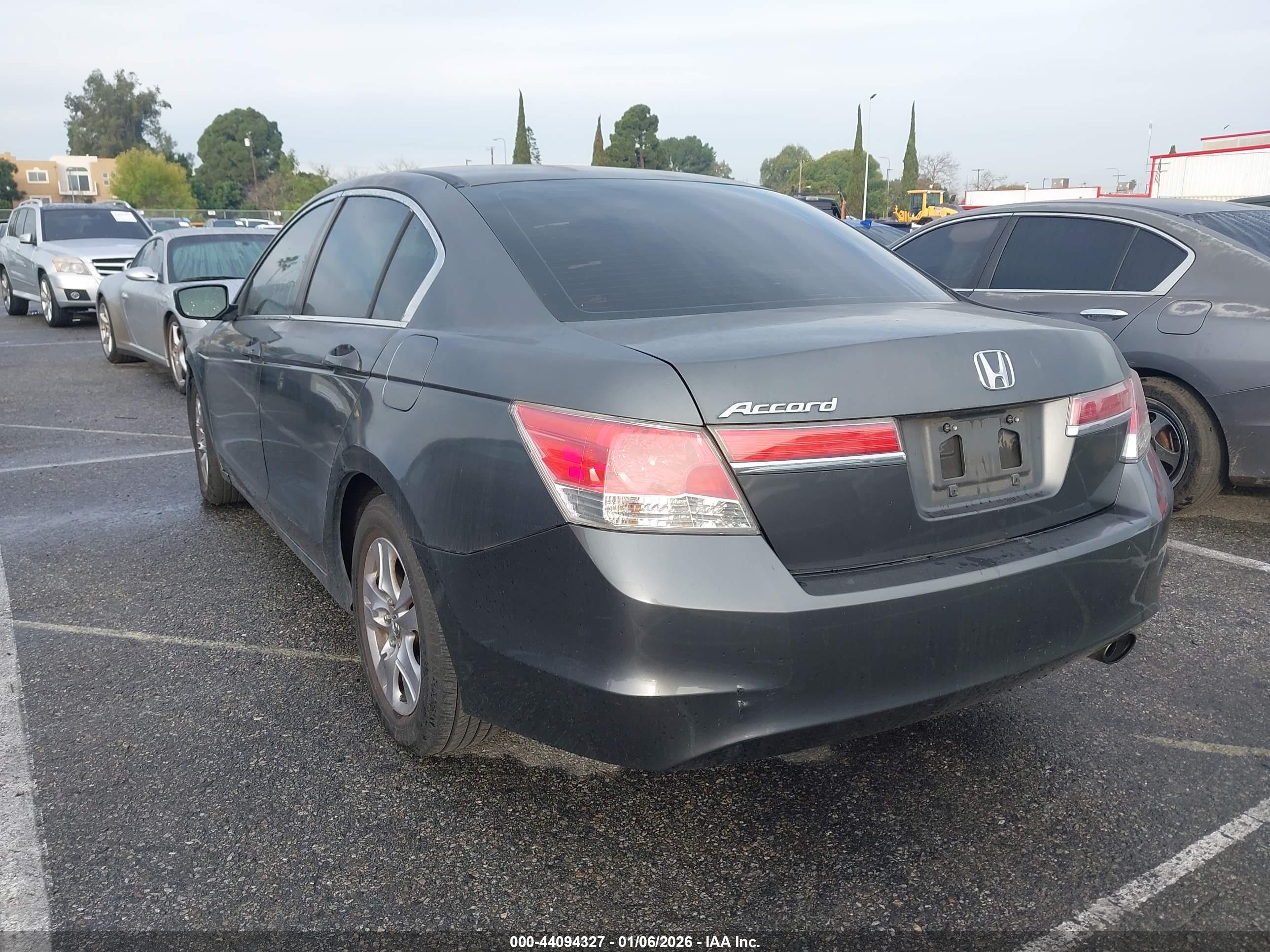 HONDA ACCORD image 3