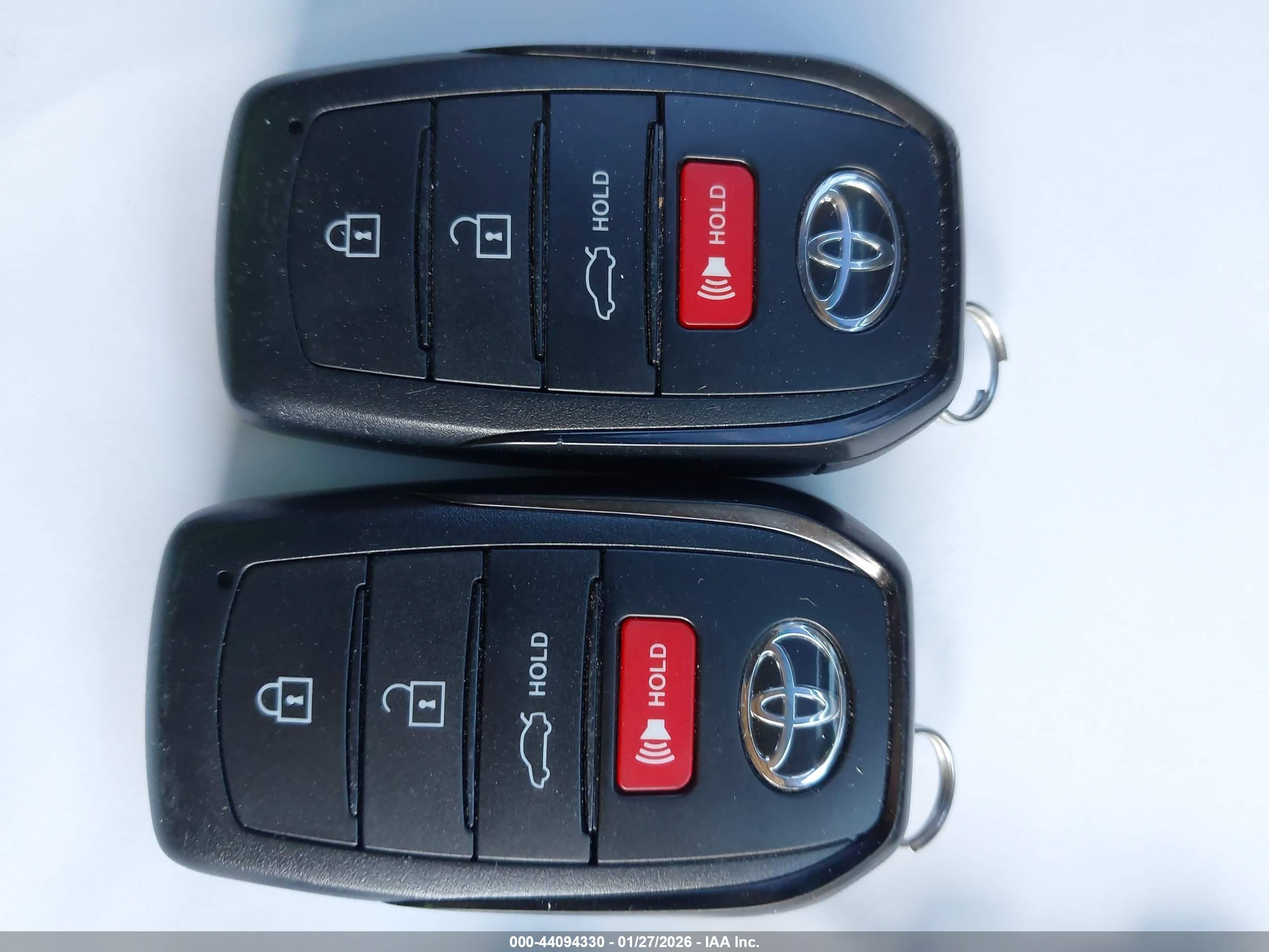 TOYOTA CAMRY image 11