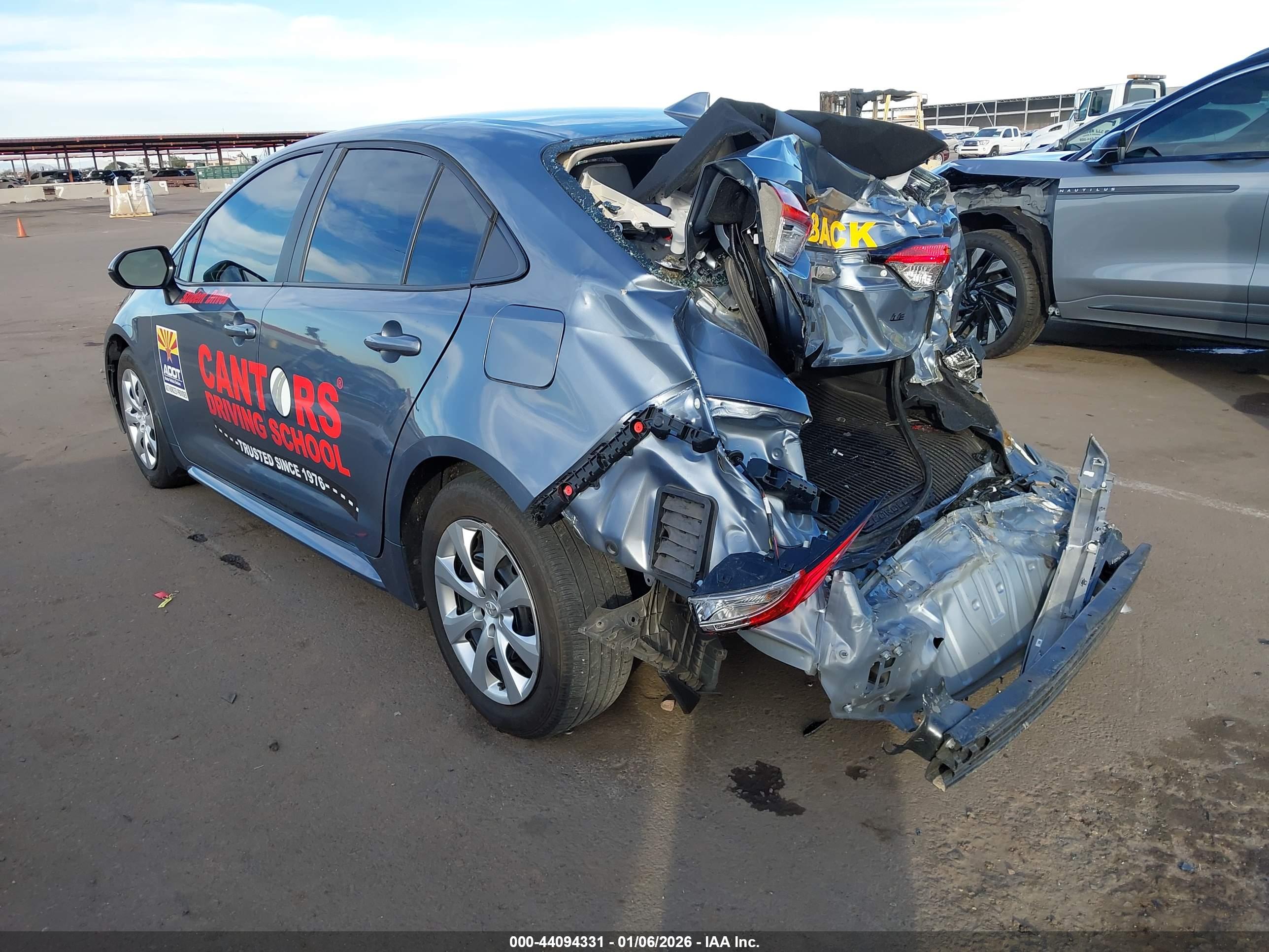 TOYOTA COROLLA image 3