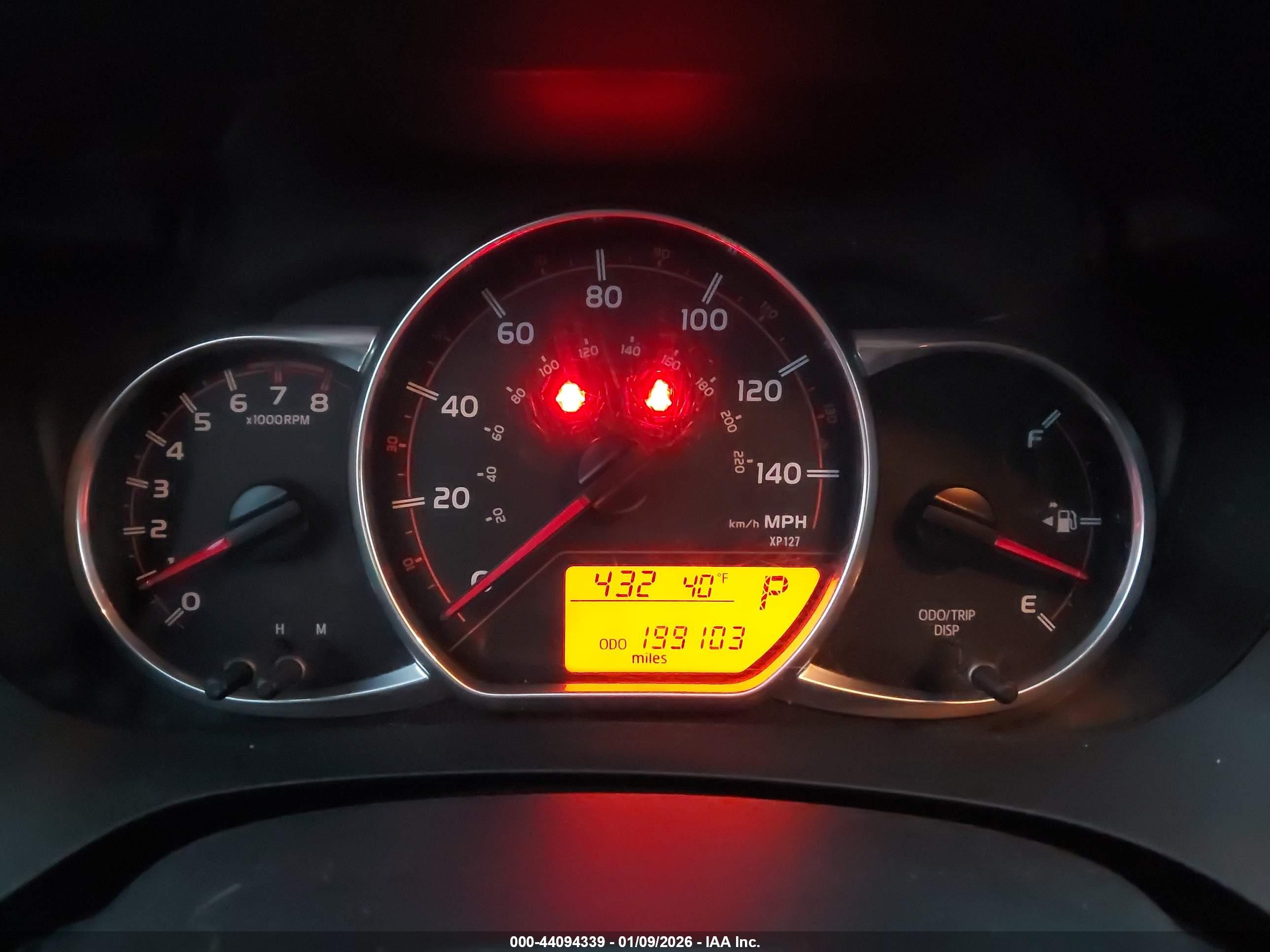 TOYOTA YARIS image 7