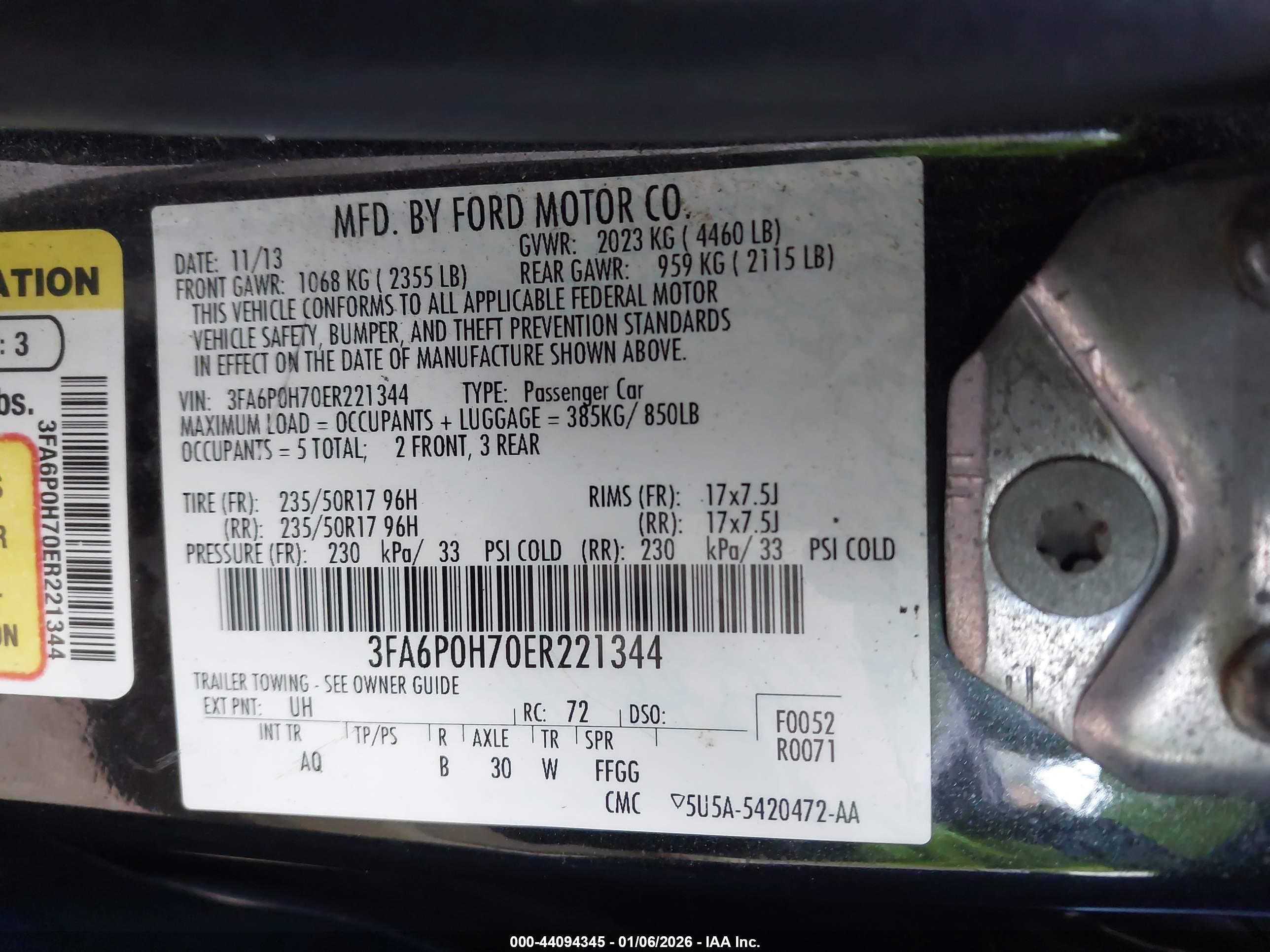 FORD FUSION image 9