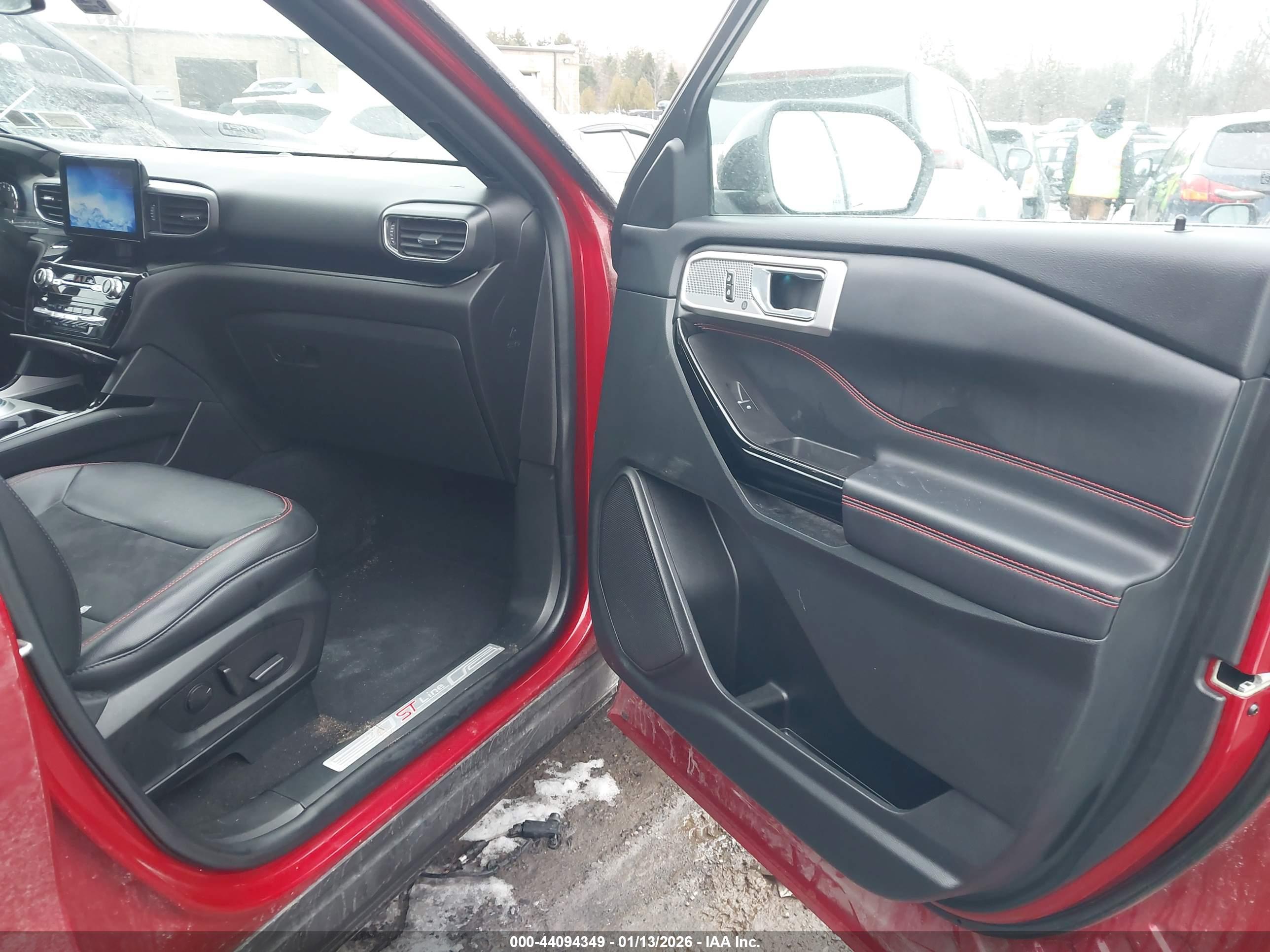 FORD EXPLORER image 5