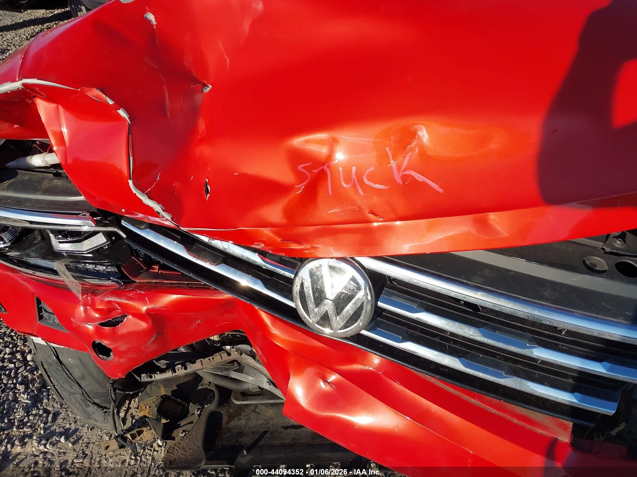 VOLKSWAGEN TIGUAN image 10