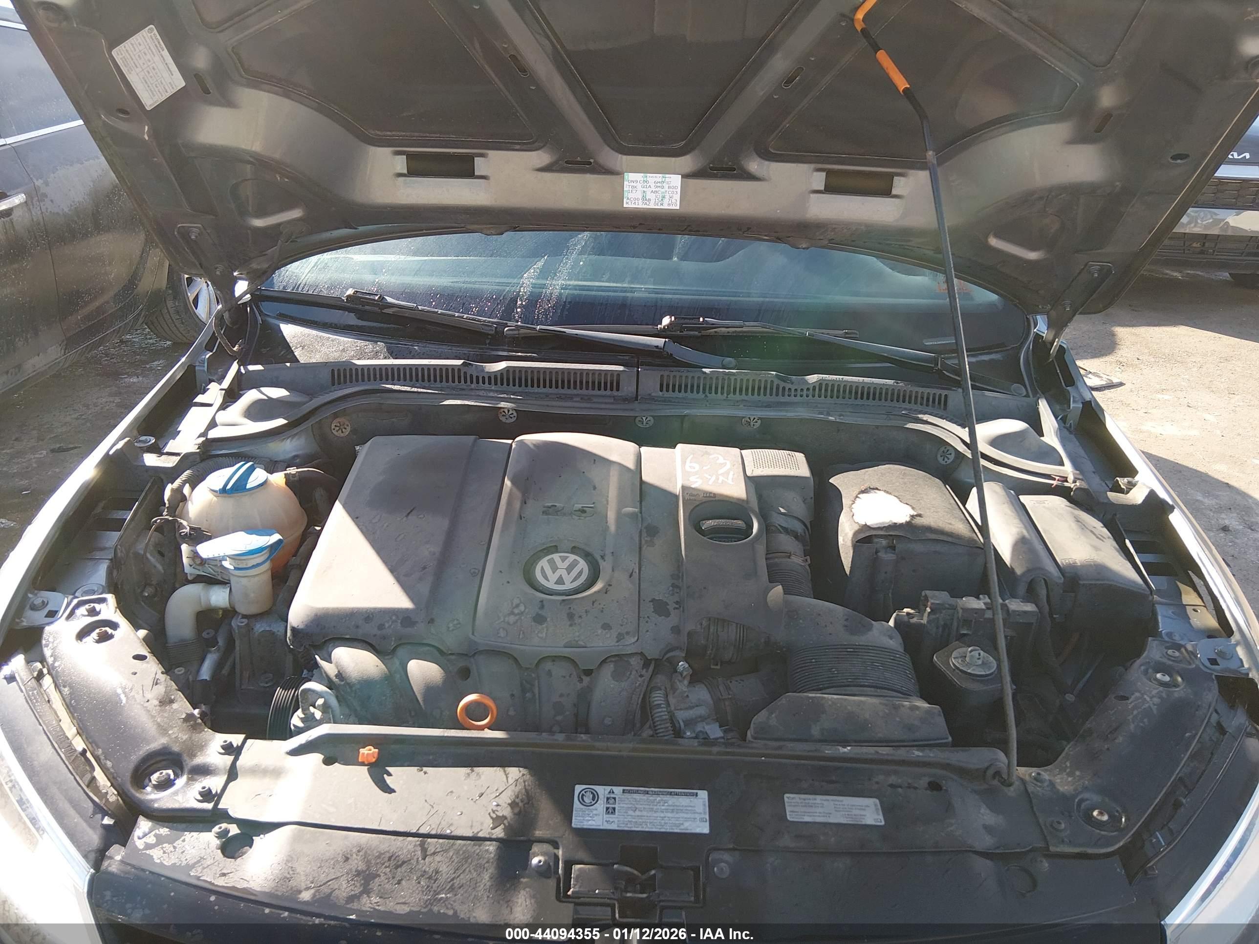 VOLKSWAGEN JETTA image 10