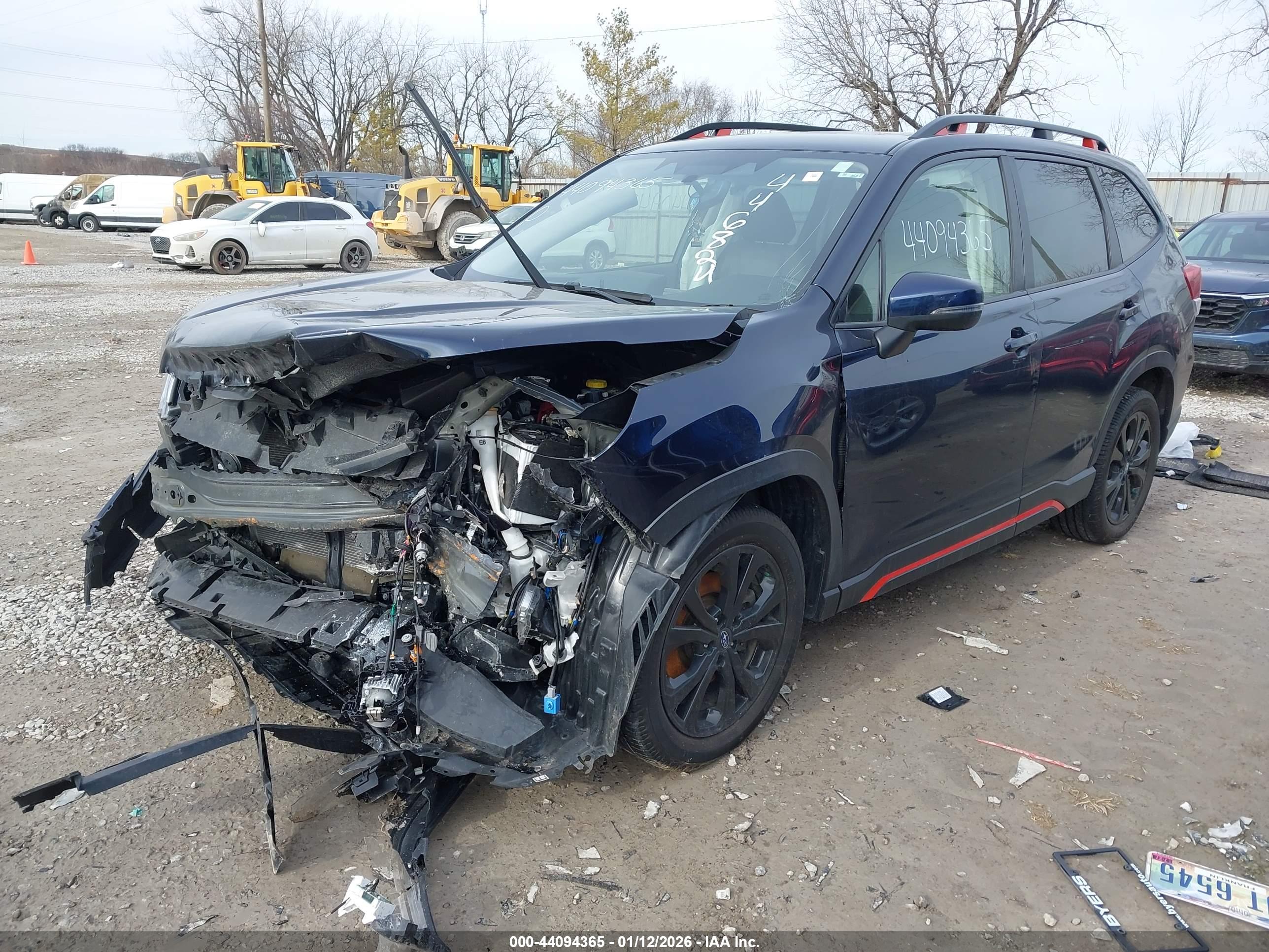 SUBARU FORESTER image 2