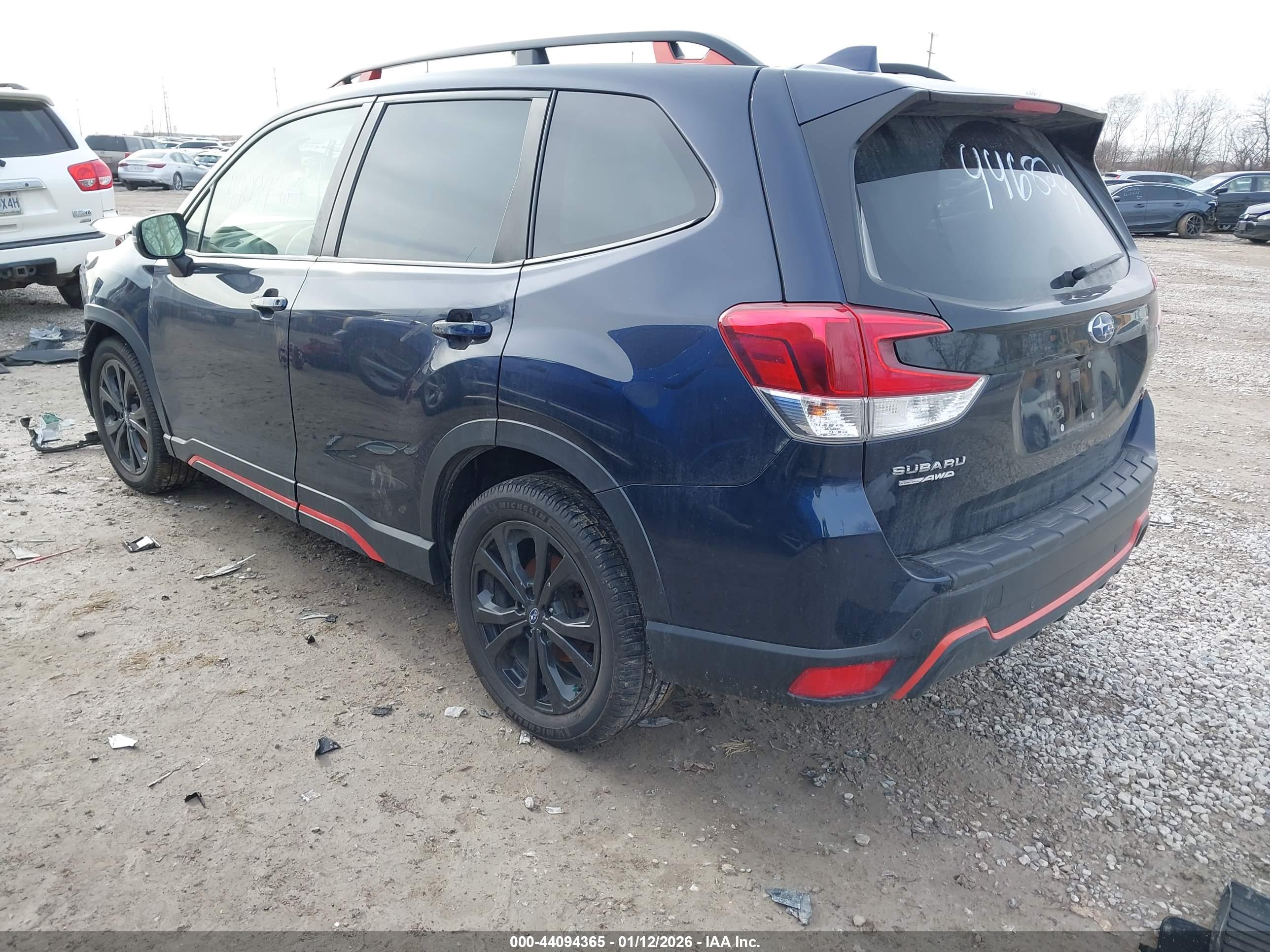 SUBARU FORESTER image 3