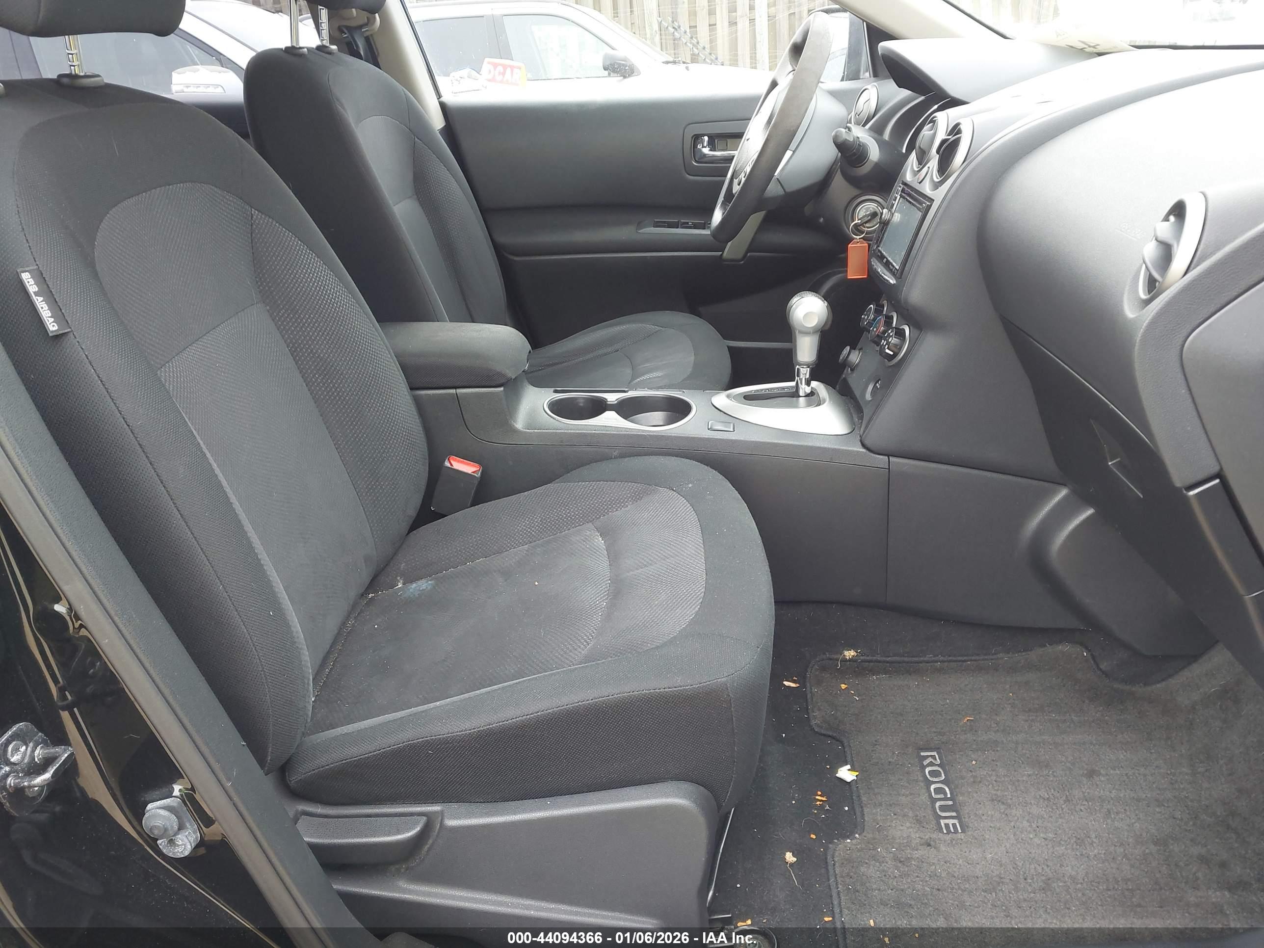NISSAN ROGUE image 5