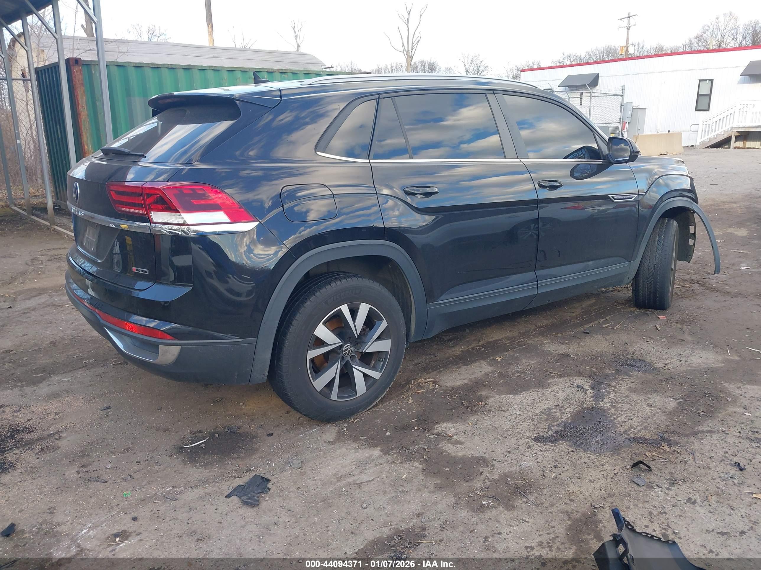 VOLKSWAGEN ATLAS image 4