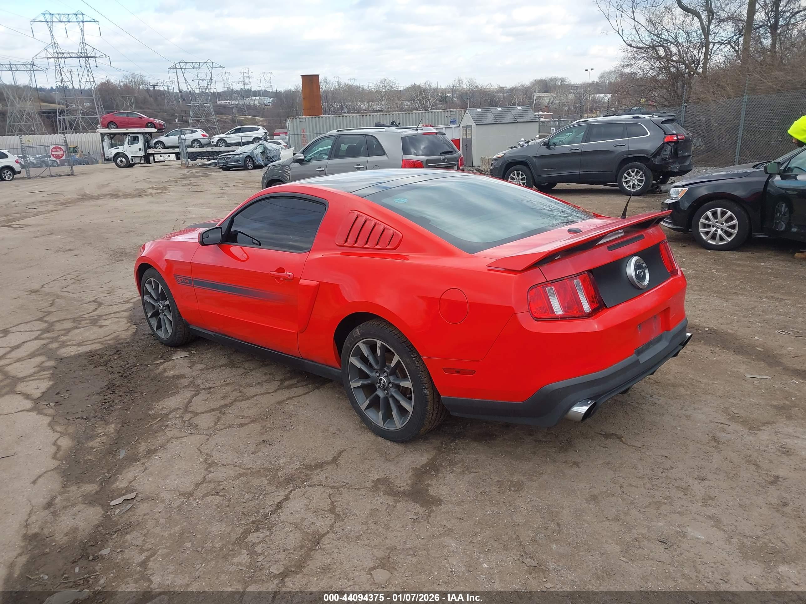 FORD MUSTANG image 3