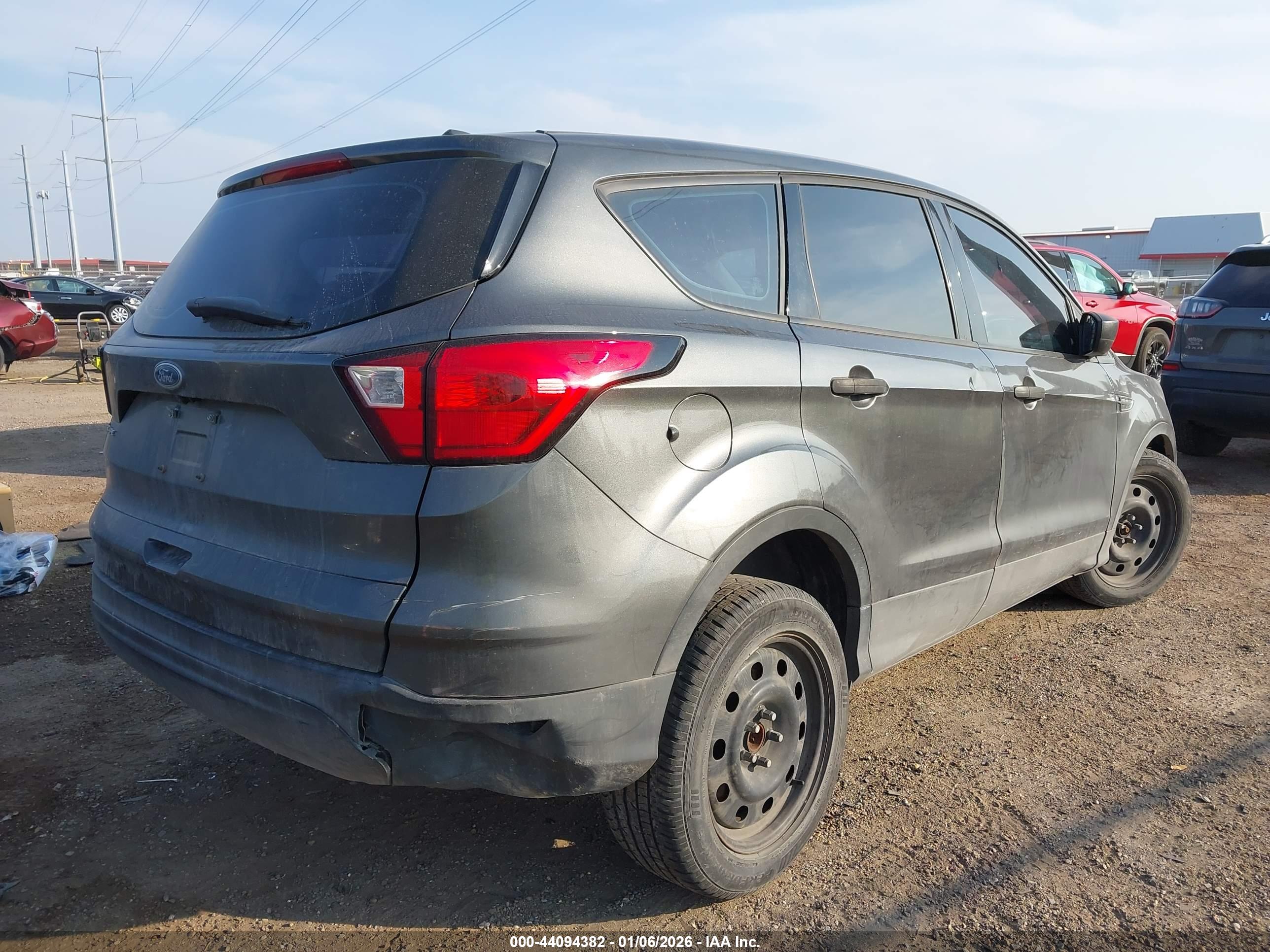 FORD ESCAPE image 4