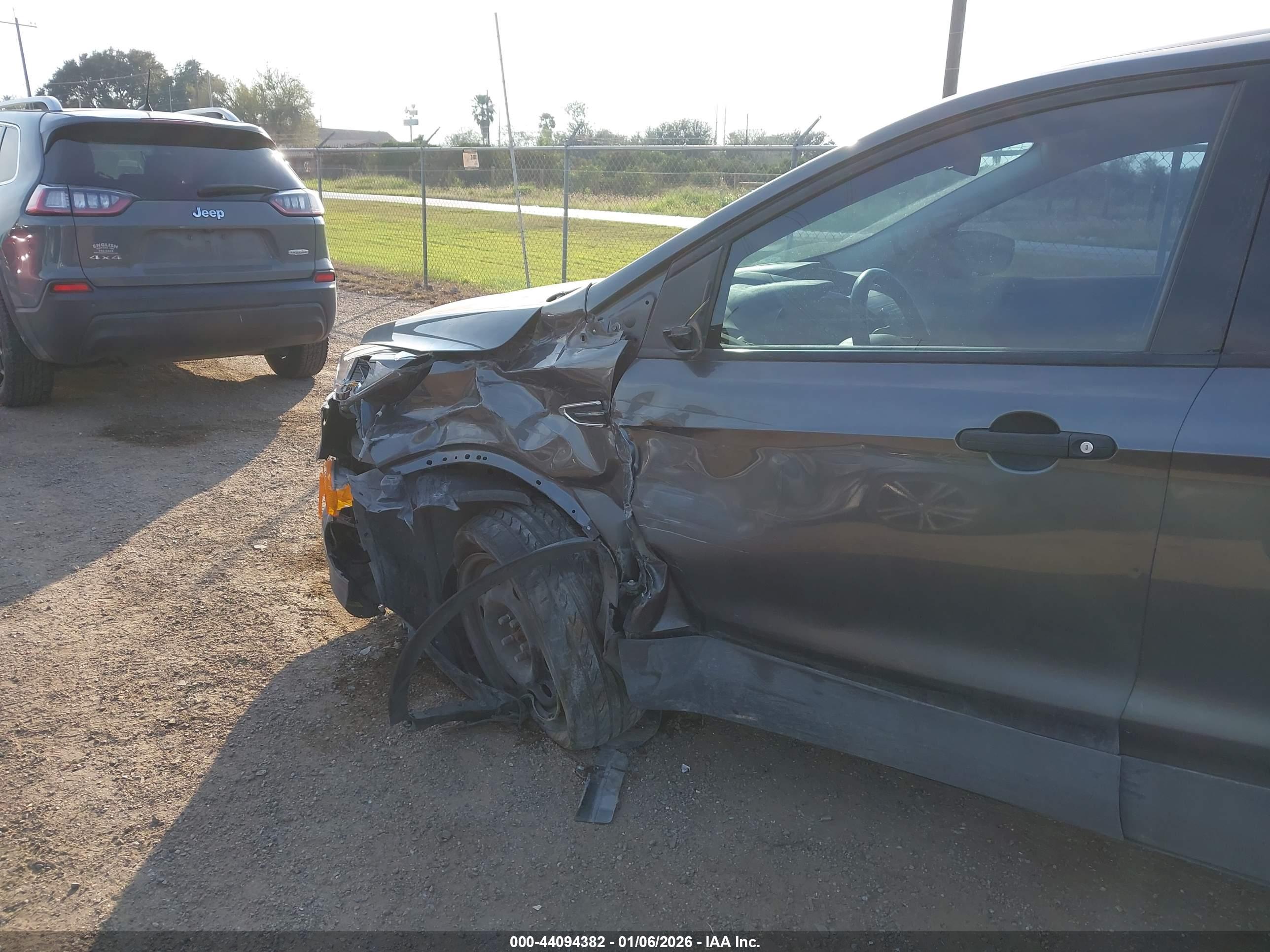 FORD ESCAPE image 6