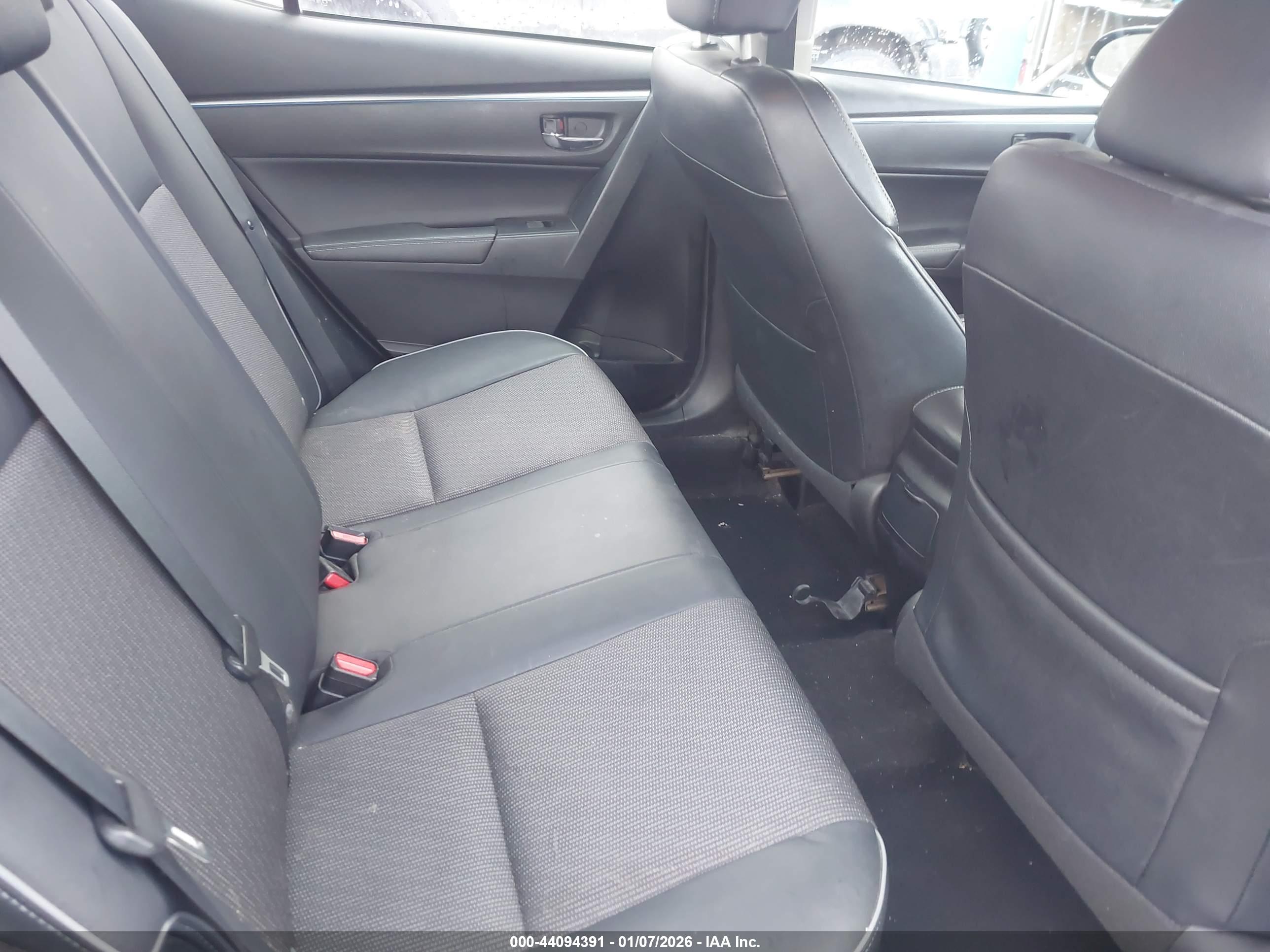 TOYOTA COROLLA image 8