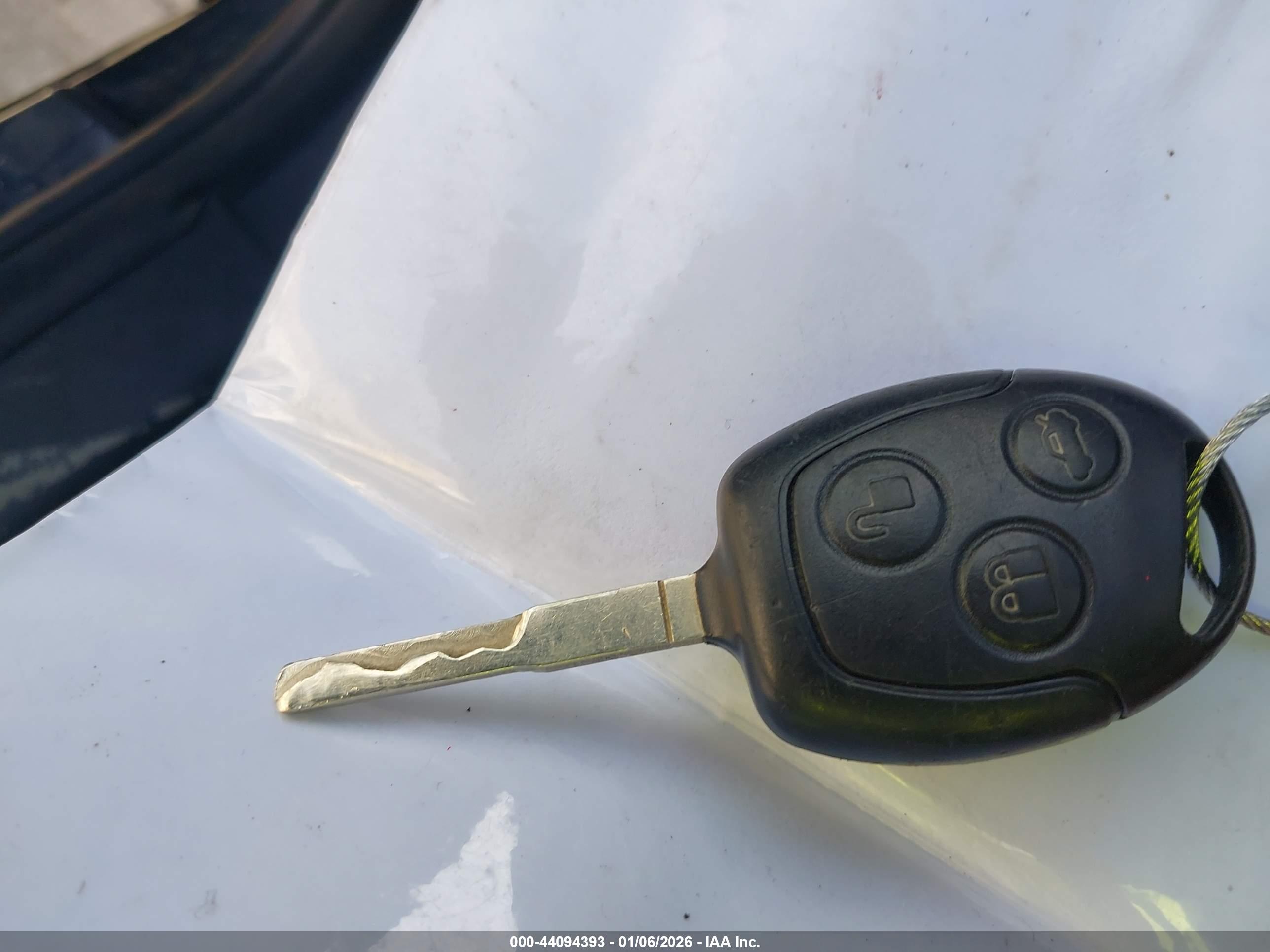 FORD FIESTA image 11
