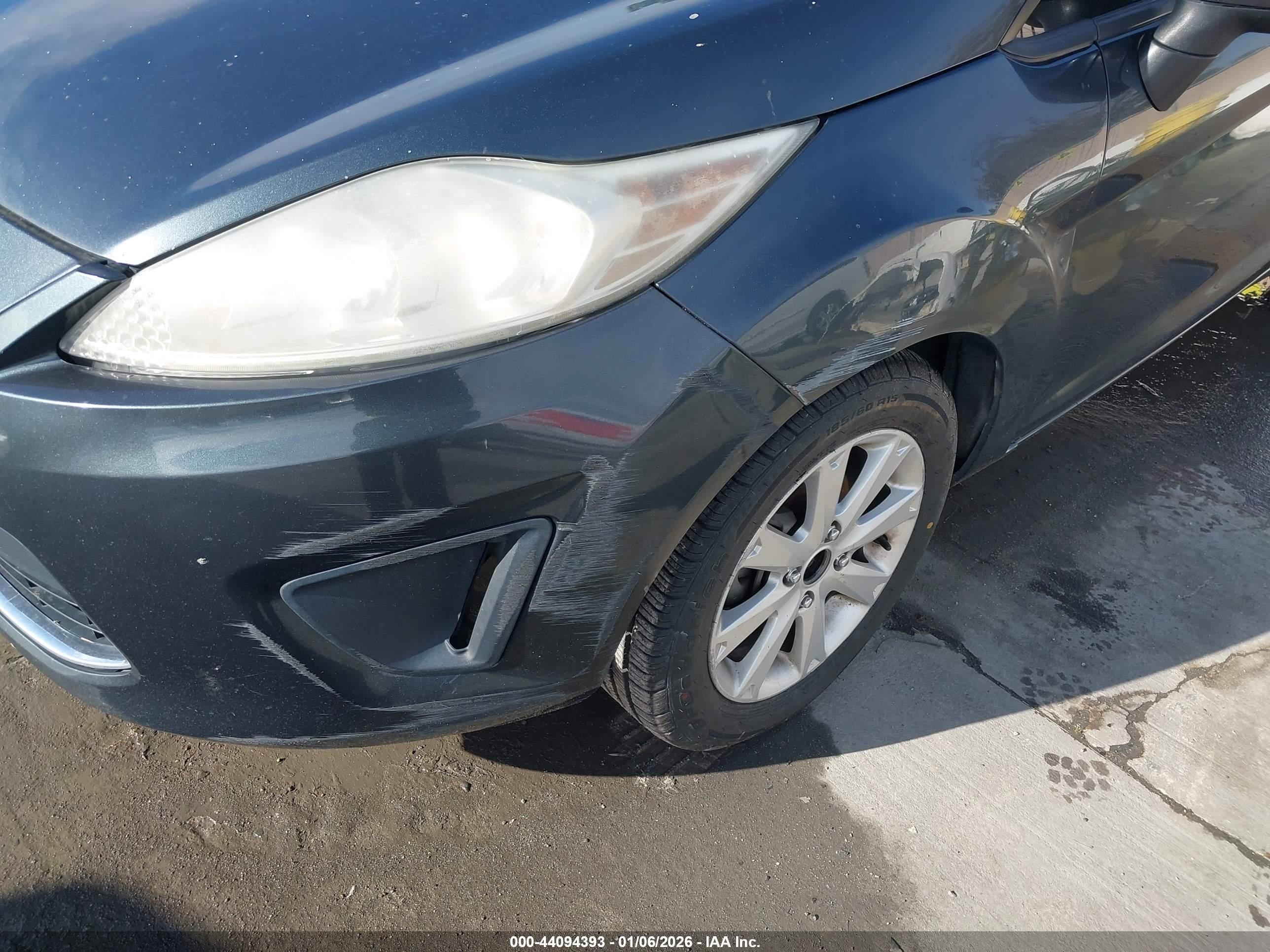 FORD FIESTA image 6