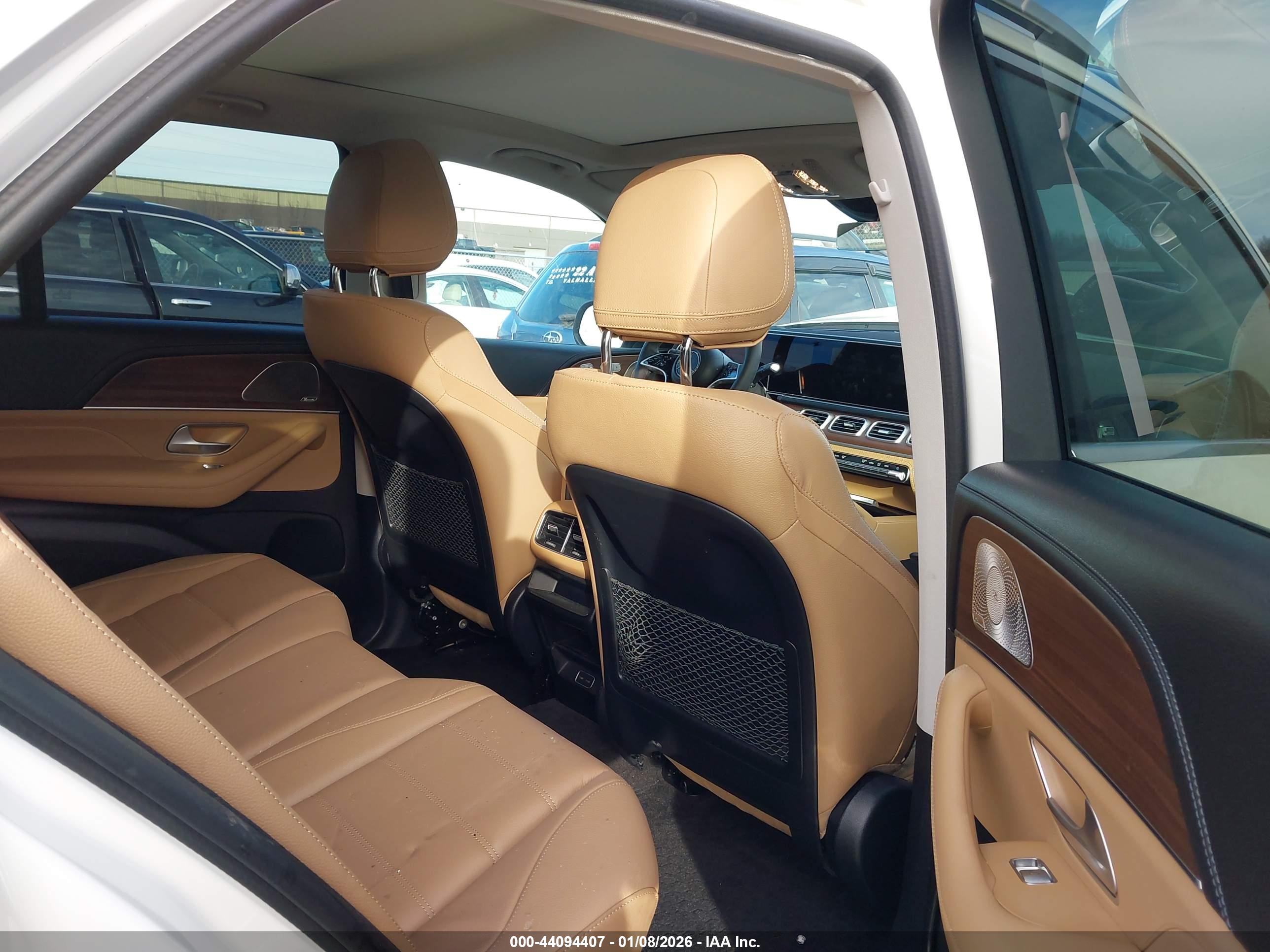MERCEDES-BENZ GLE image 8