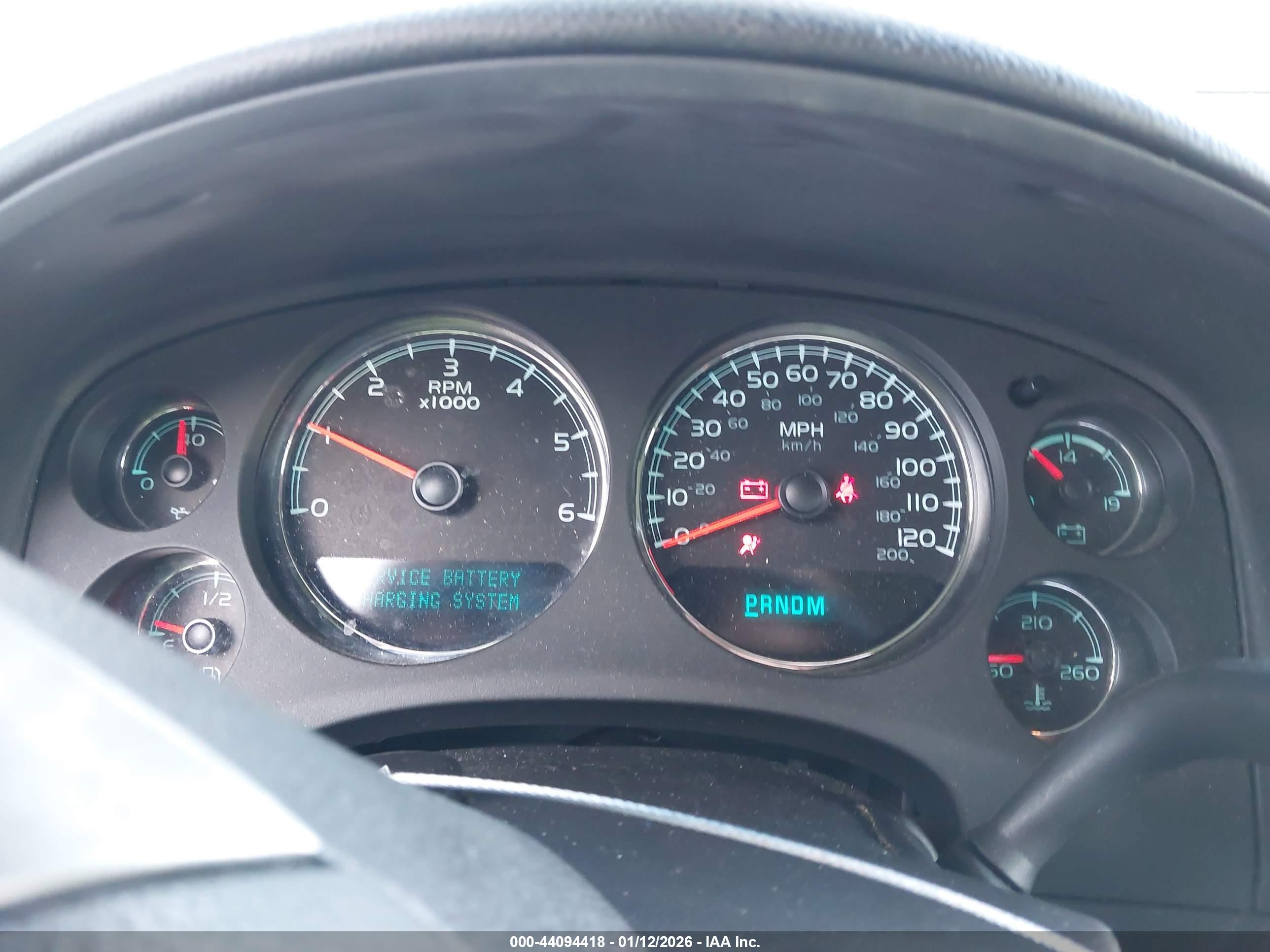 CHEVROLET SUBURBAN image 7
