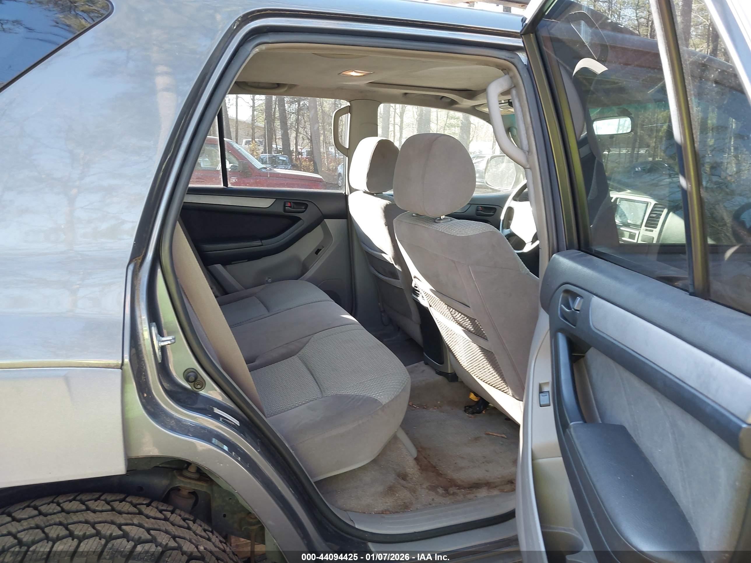 TOYOTA 4RUNNER image 8