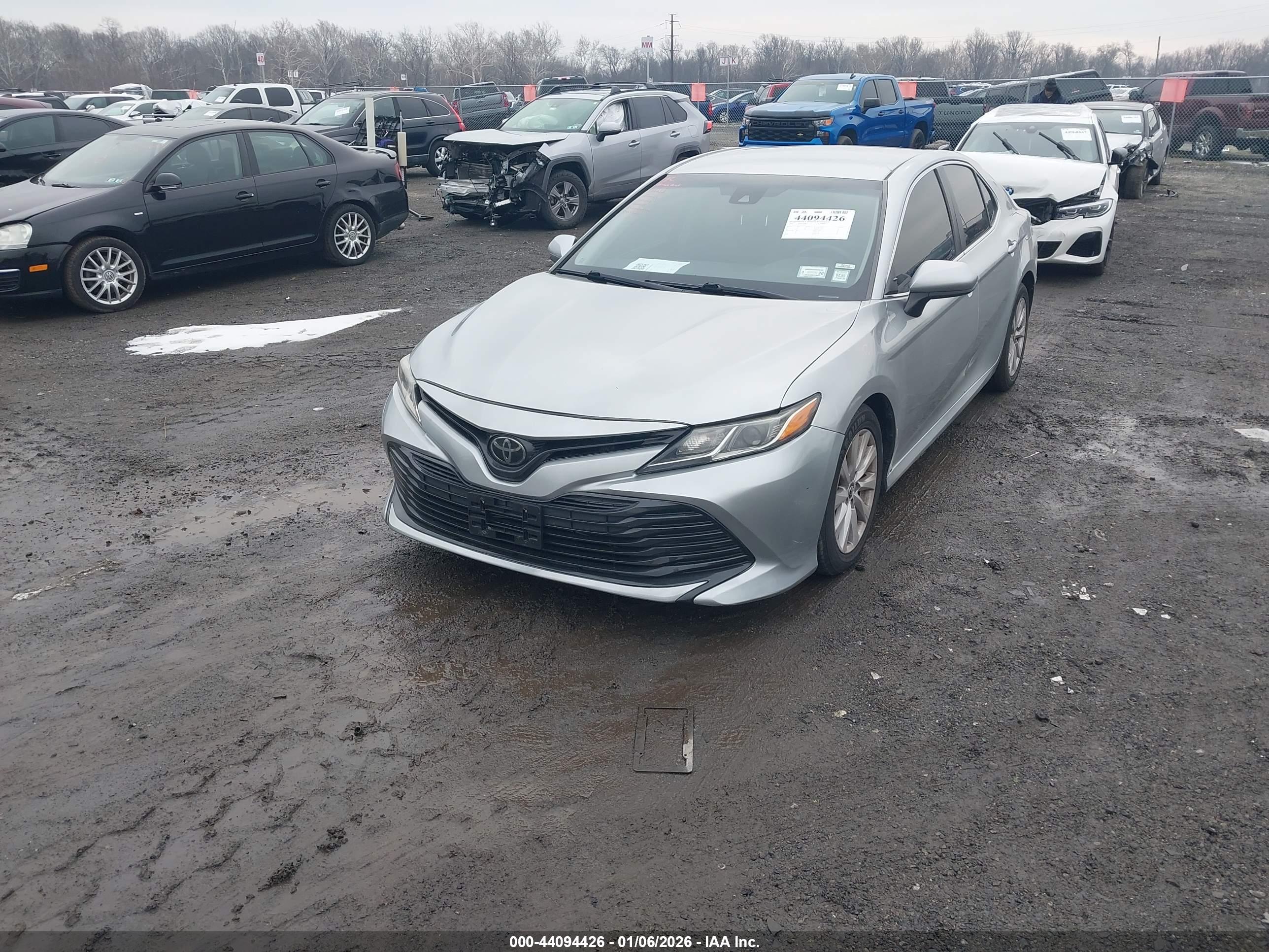 TOYOTA CAMRY image 2