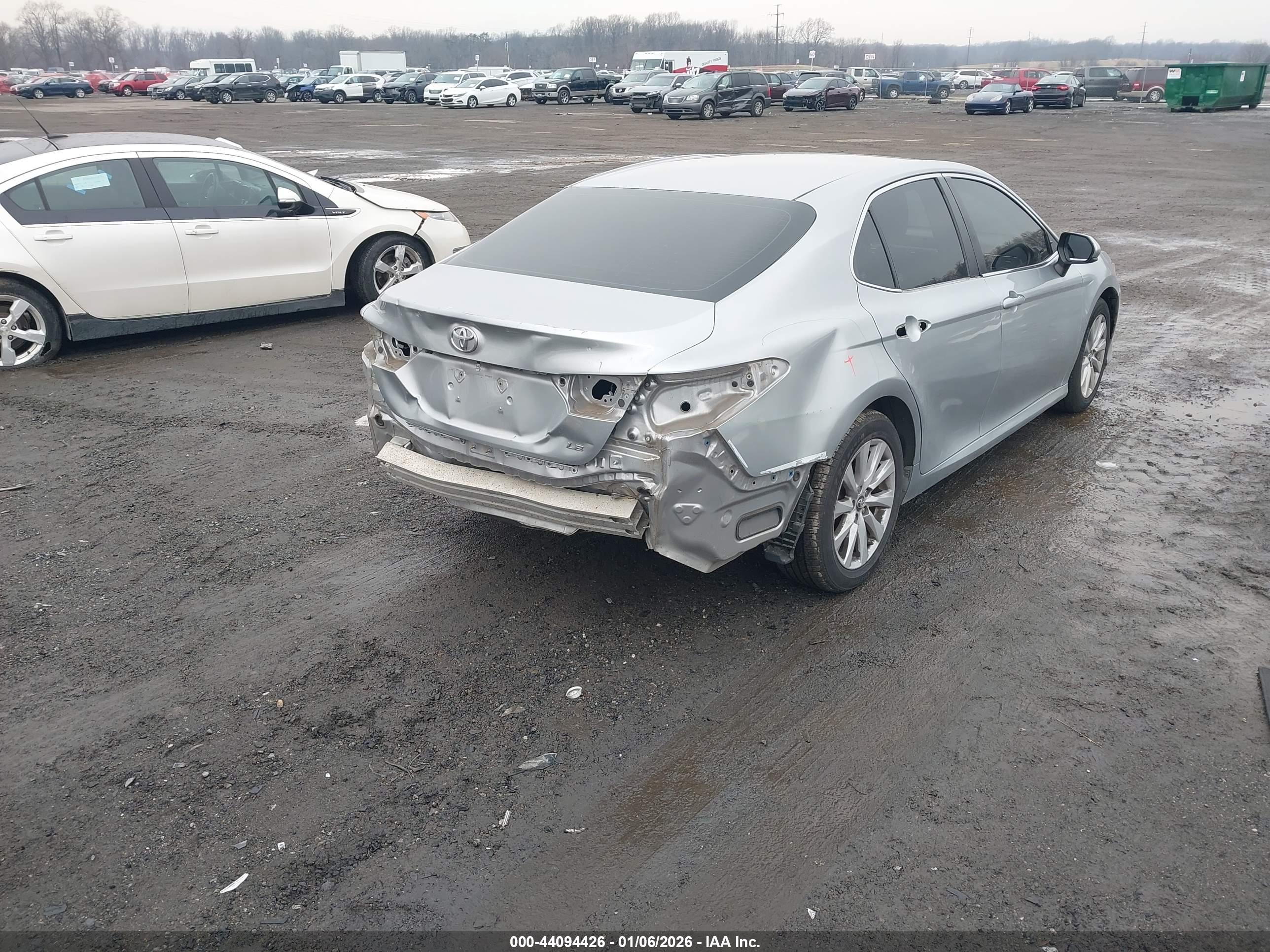 TOYOTA CAMRY image 4