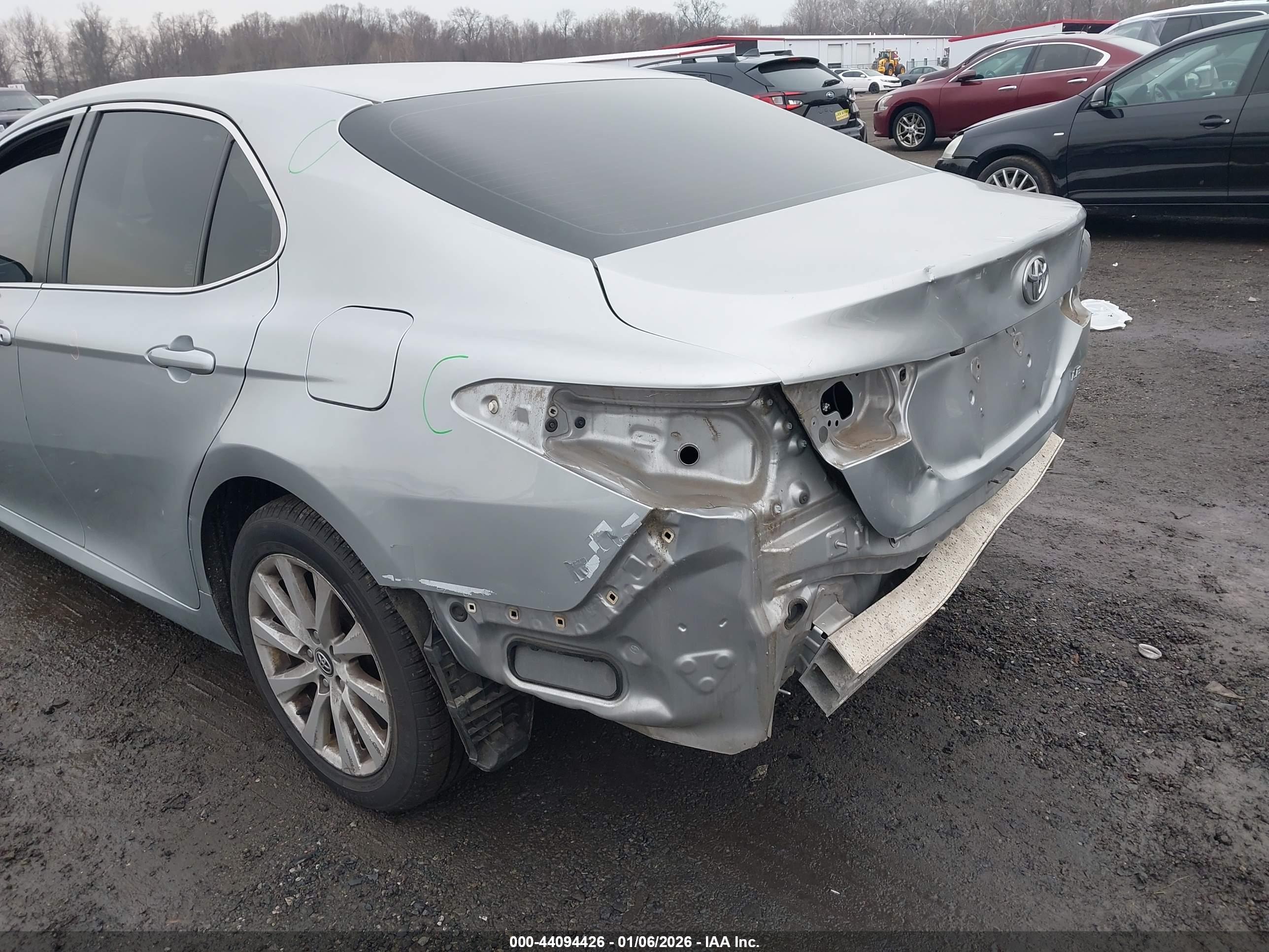TOYOTA CAMRY image 6