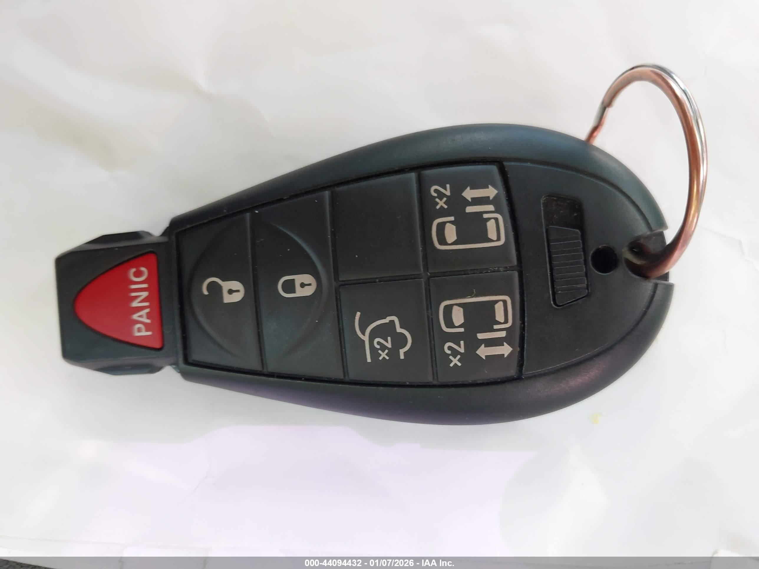 CHRYSLER TOWN image 11