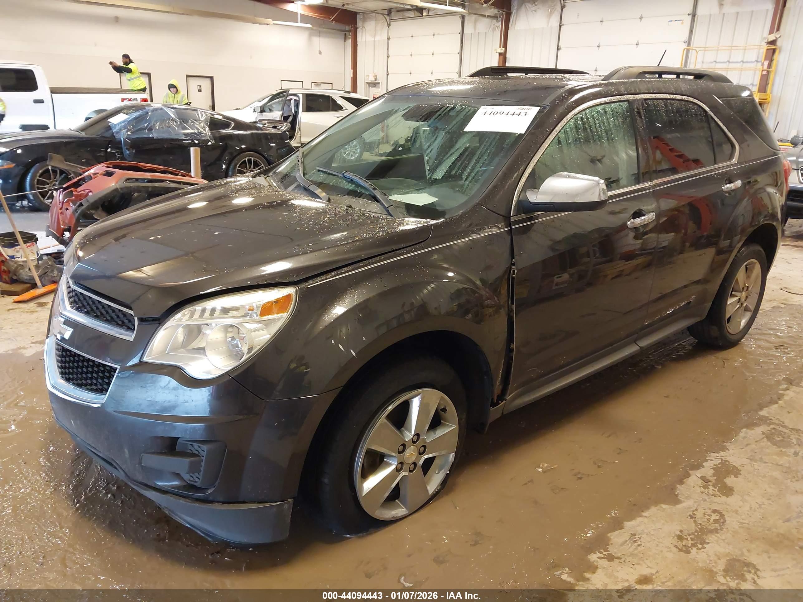 CHEVROLET EQUINOX image 2