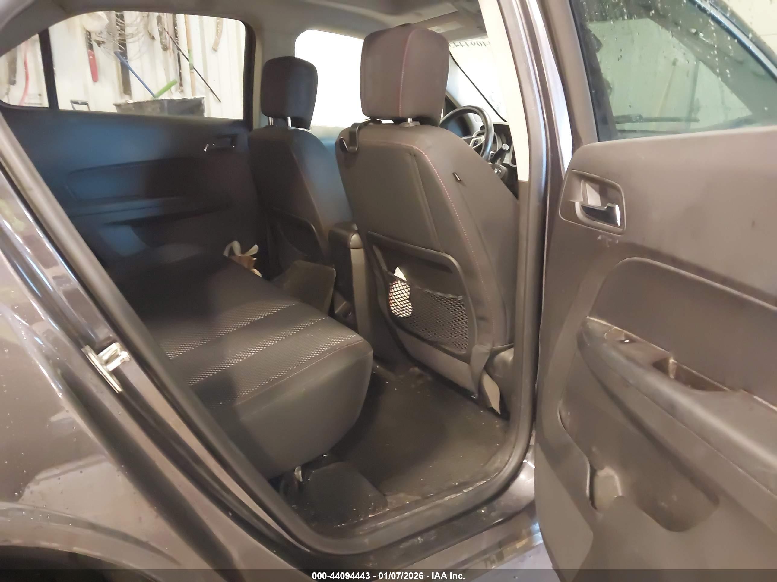 CHEVROLET EQUINOX image 8
