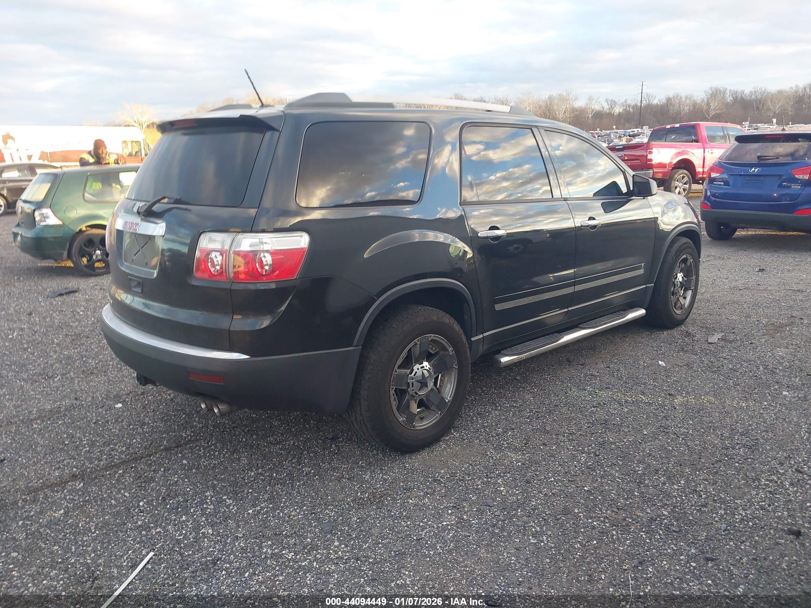 GMC ACADIA image 4
