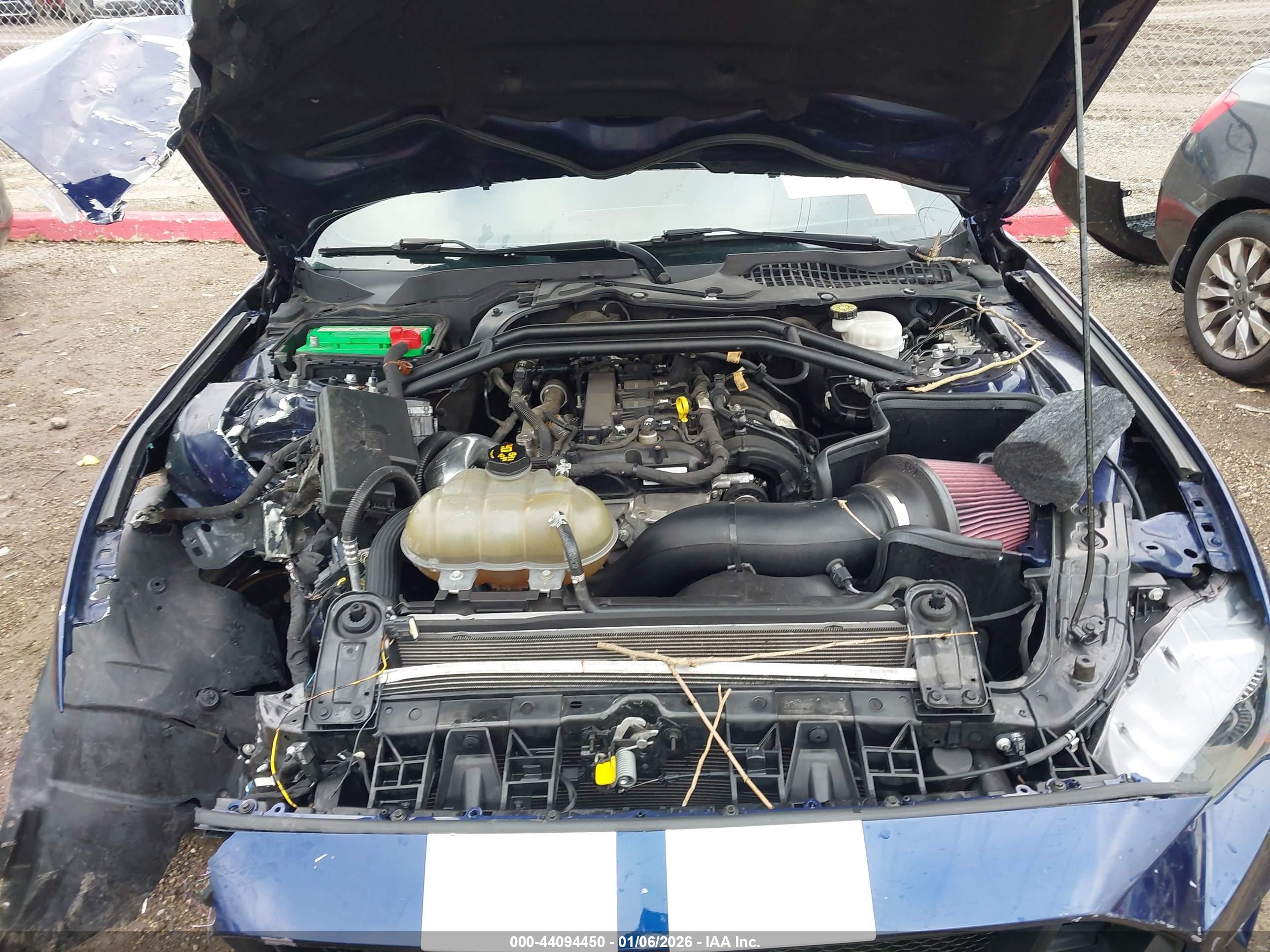 FORD MUSTANG image 10