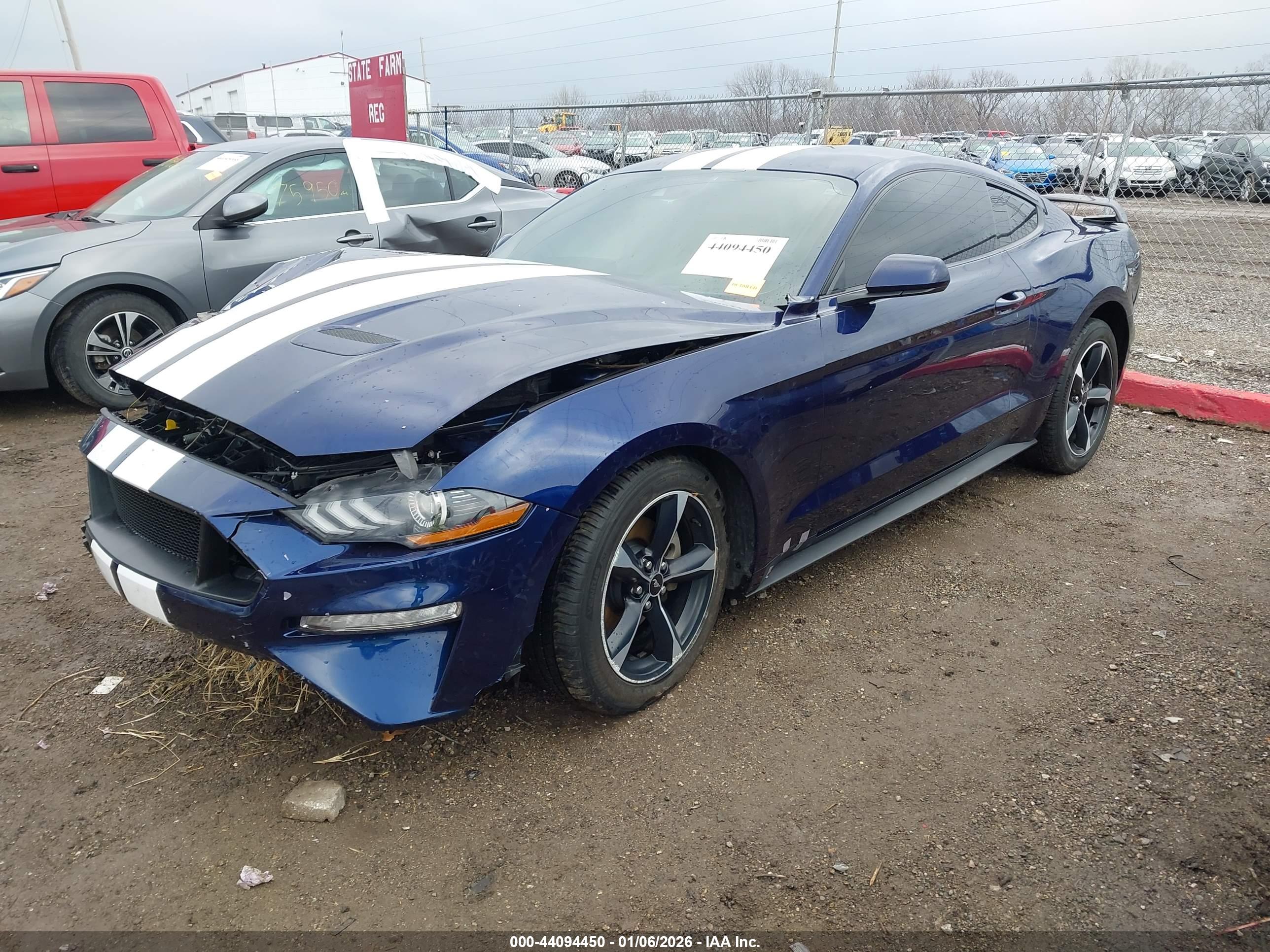 FORD MUSTANG image 2