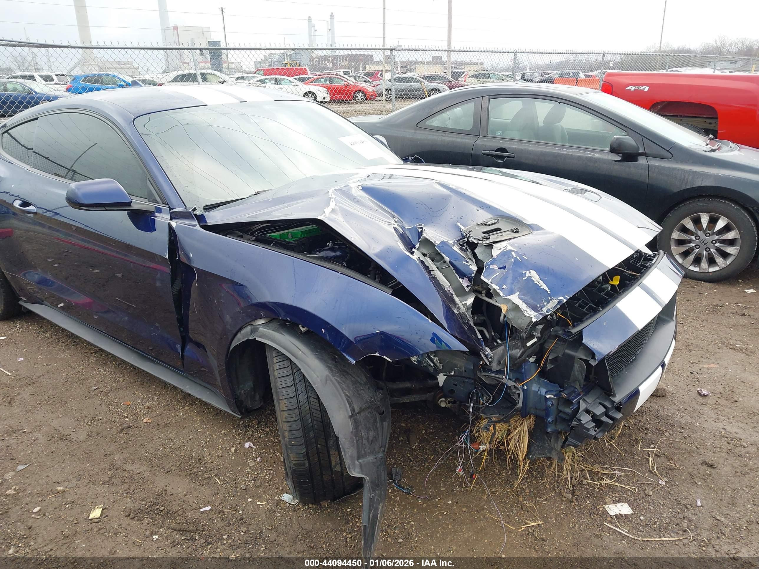 FORD MUSTANG image 6