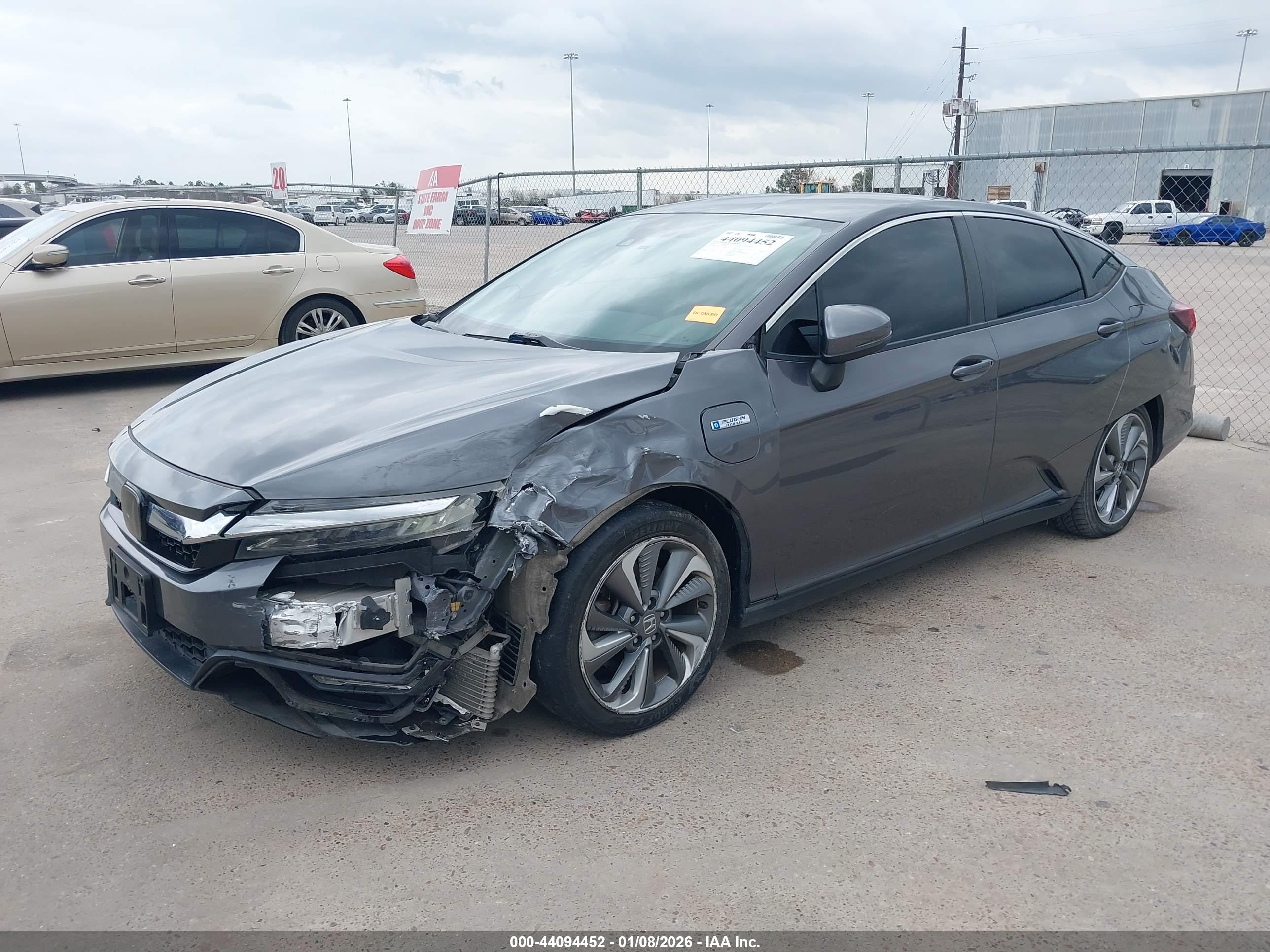 HONDA CLARITY image 2