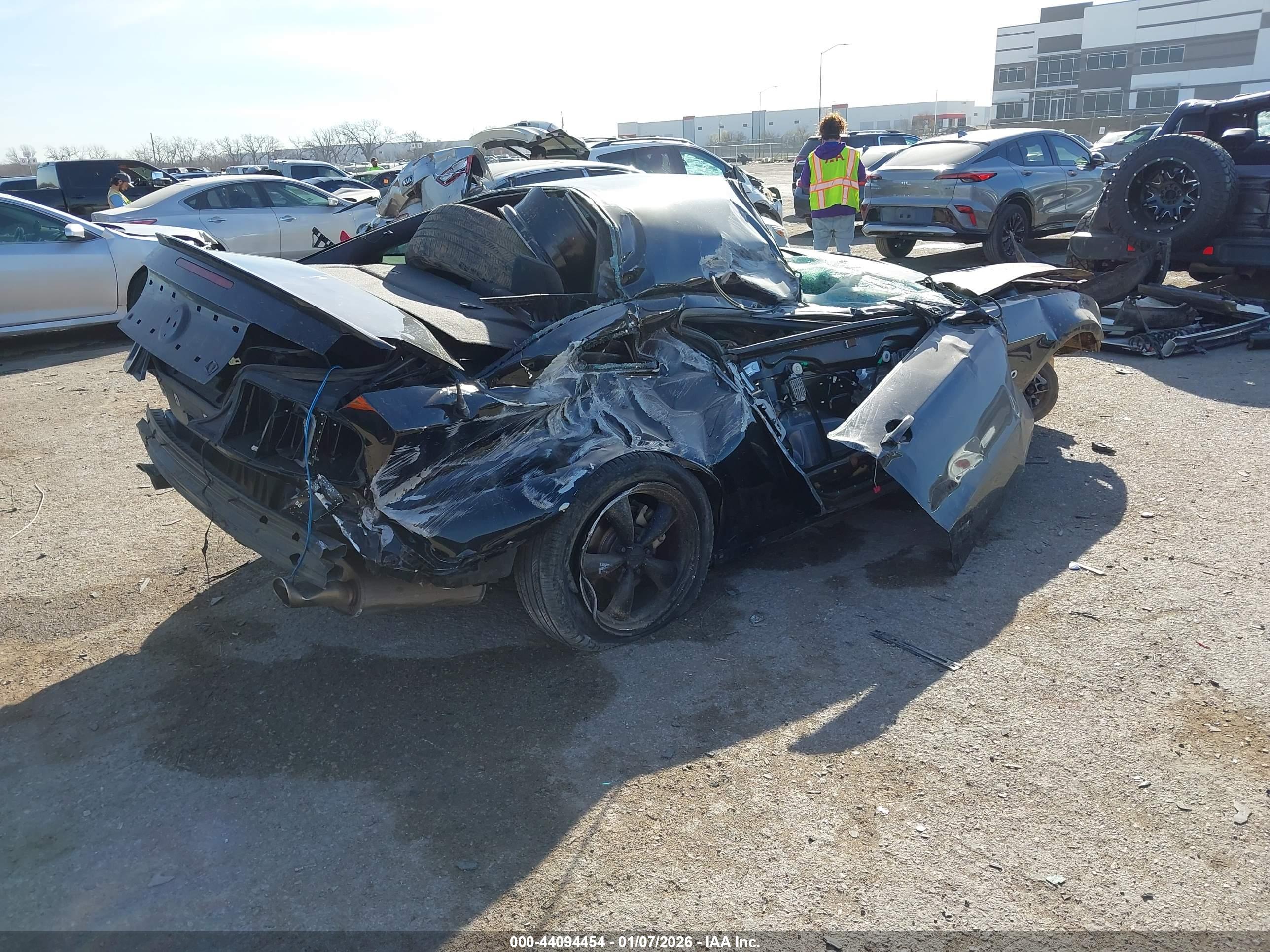 FORD MUSTANG image 4