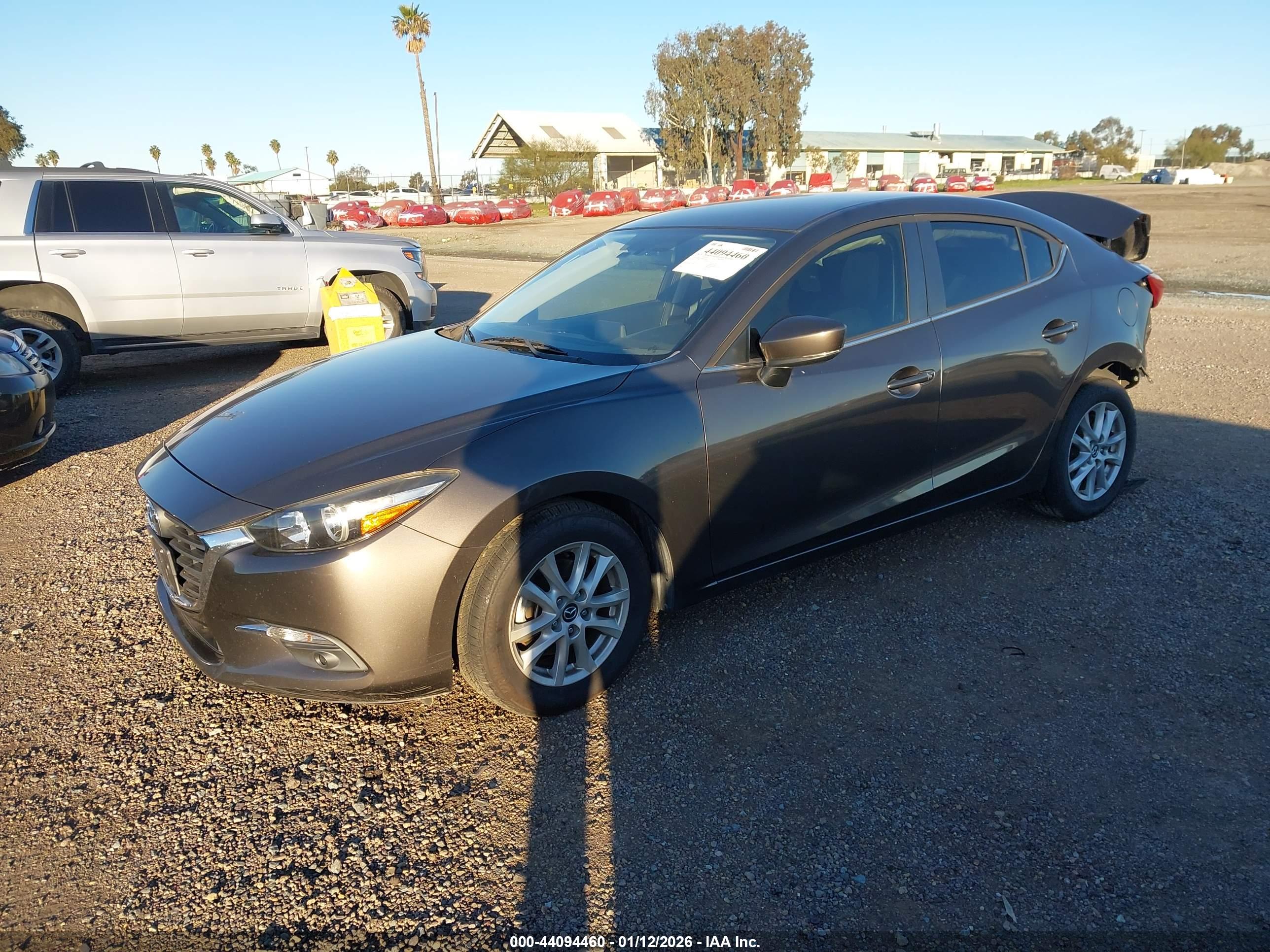 MAZDA MAZDA3 image 2