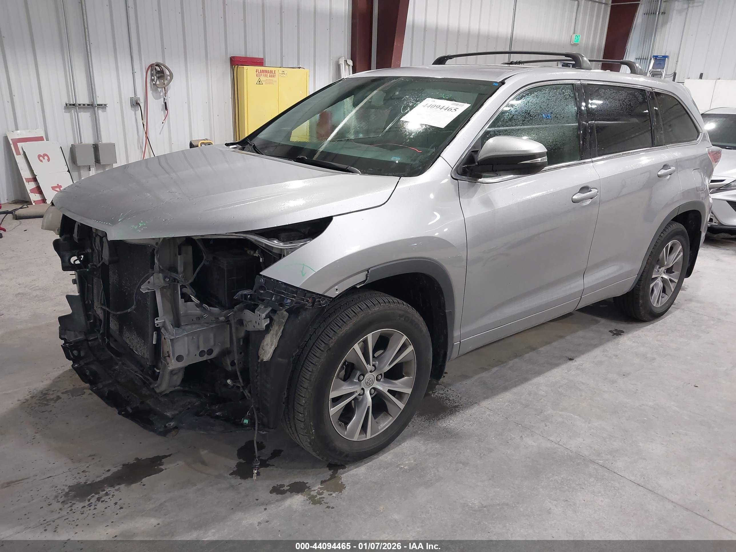 TOYOTA HIGHLANDER image 2
